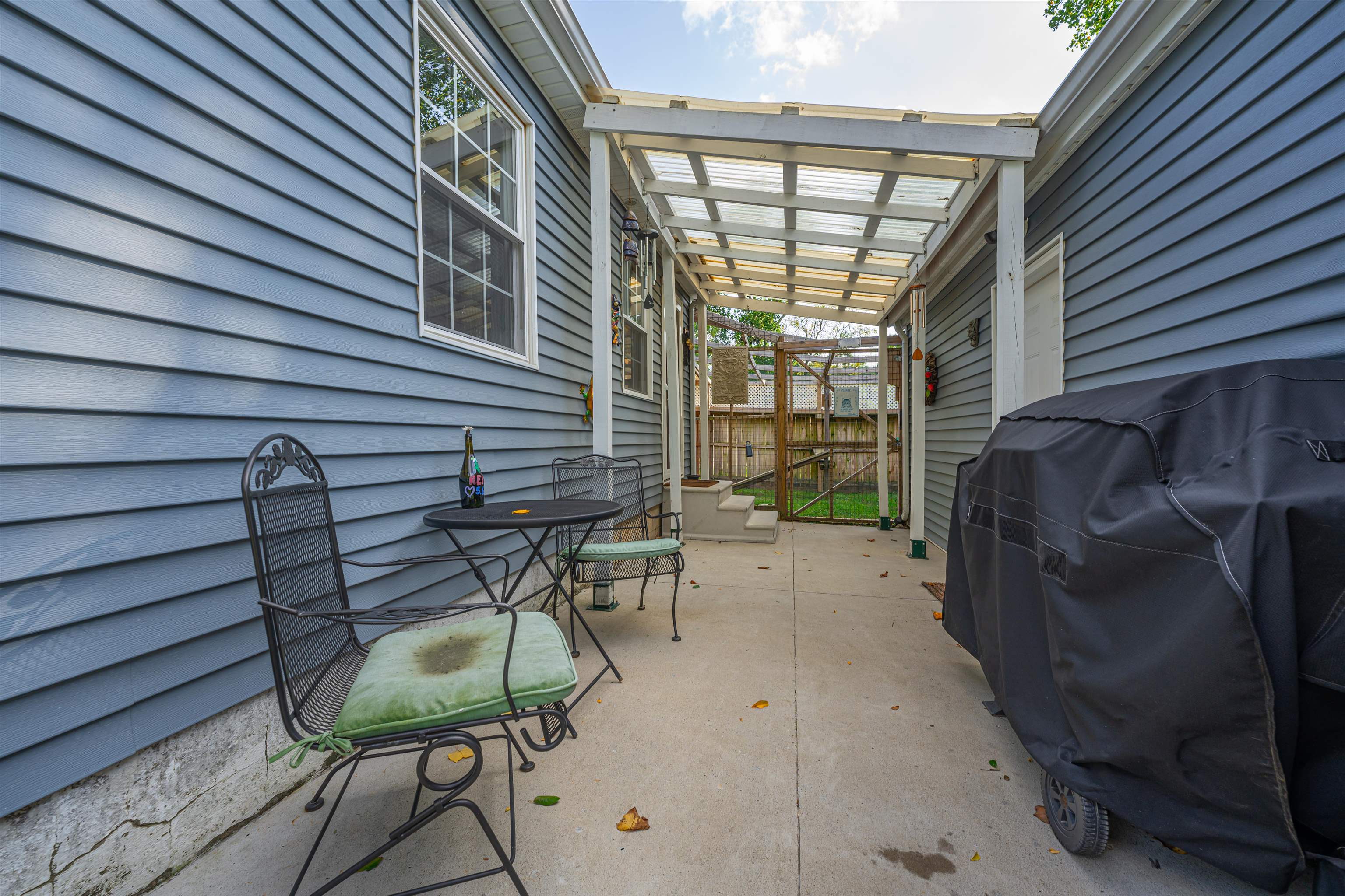 2521 Fairview Spur, Owensboro, Kentucky 42303, 2 Bedrooms Bedrooms, ,2 BathroomsBathrooms,Single Family Residence,For Sale,Fairview Spur,87893