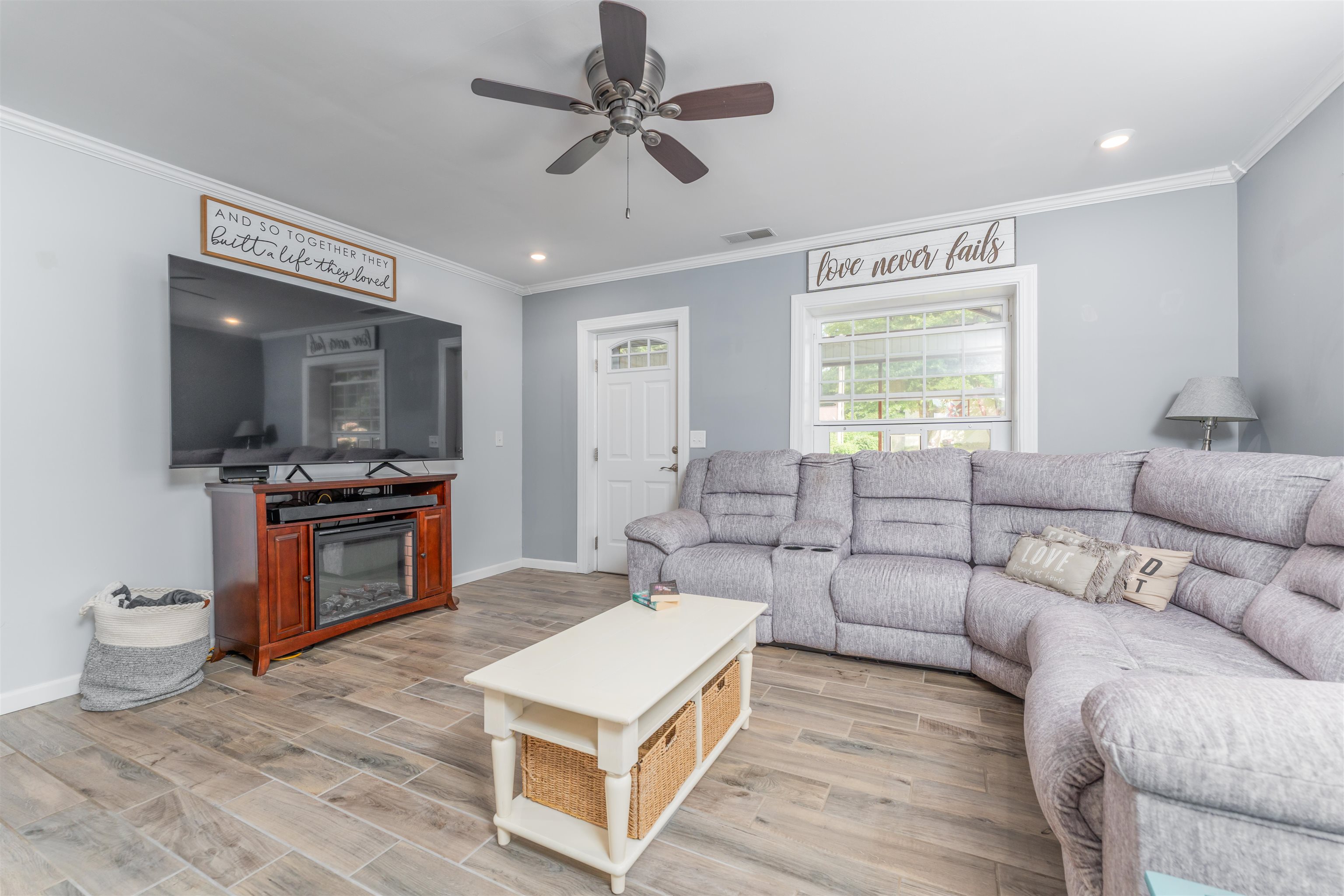 2521 Fairview Spur, Owensboro, Kentucky 42303, 2 Bedrooms Bedrooms, ,2 BathroomsBathrooms,Single Family Residence,For Sale,Fairview Spur,87893