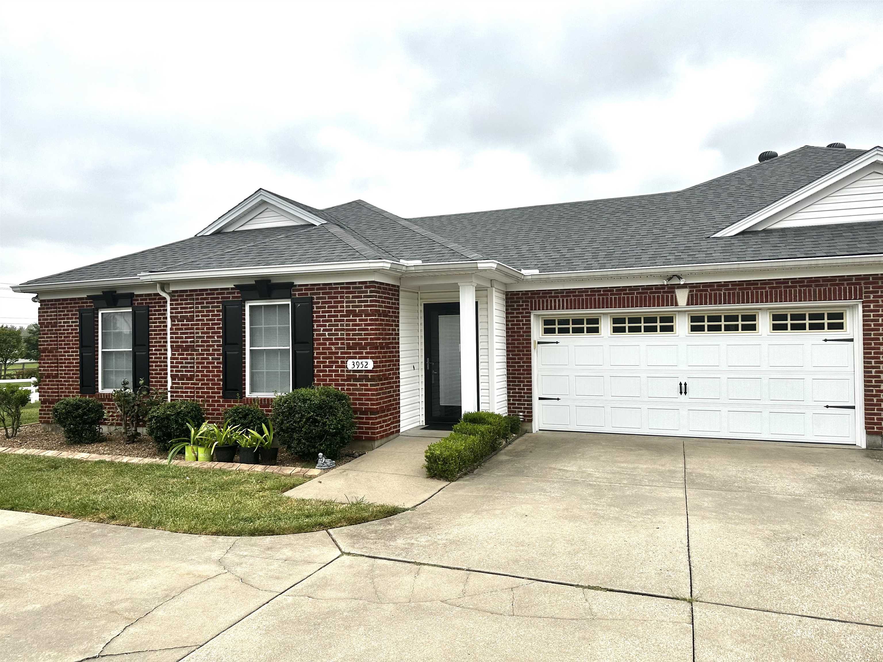 3952 Brookside ct, Owensboro, Kentucky 42303, 3 Bedrooms Bedrooms, ,2 BathroomsBathrooms,Condominium,For Sale,Brookside ct,87905