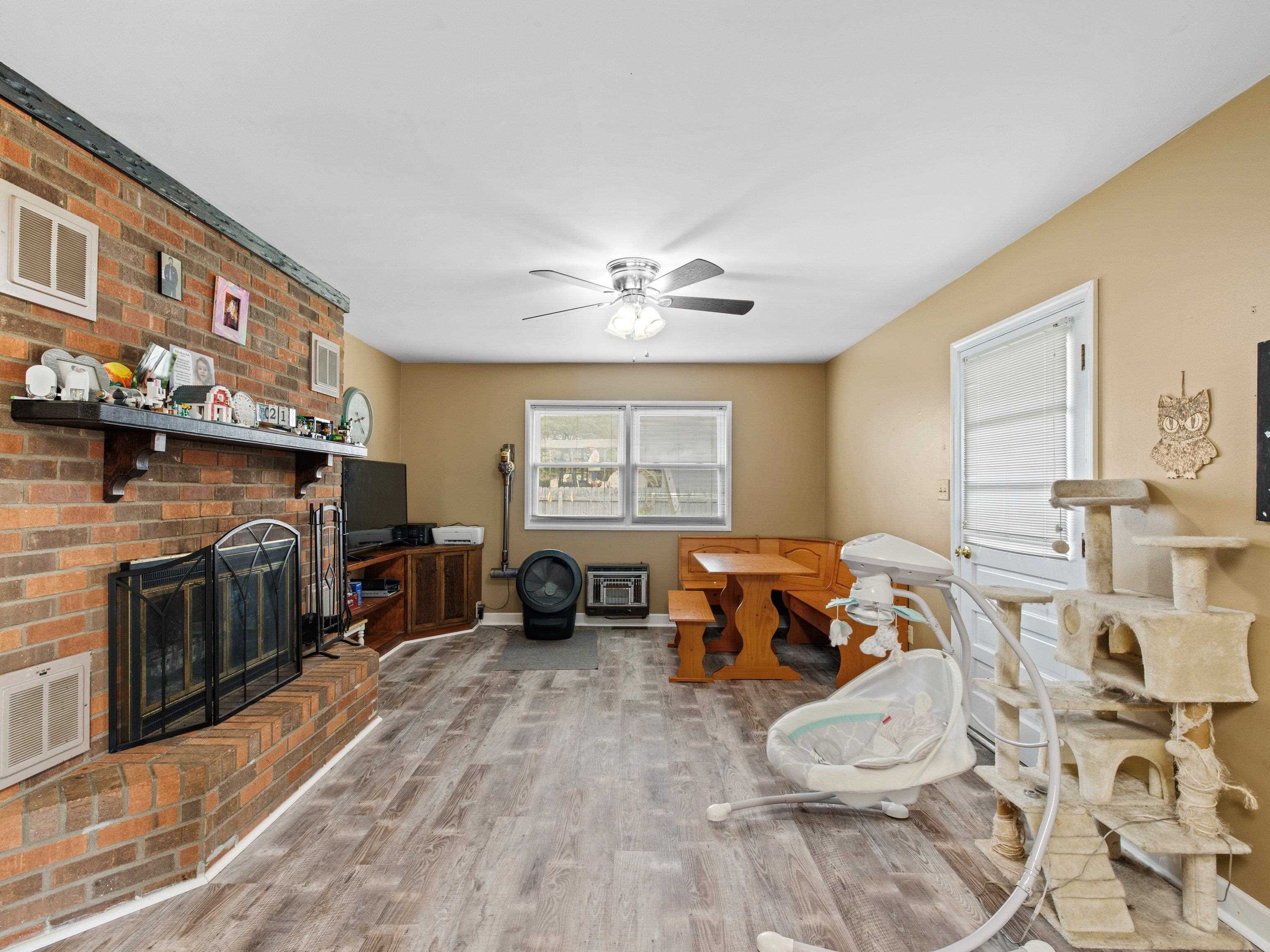 2647 Middleground Dr. West, Owensboro, Kentucky 42301, 3 Bedrooms Bedrooms, ,2 BathroomsBathrooms,Single Family Residence,For Sale,Middleground Dr. West,87906