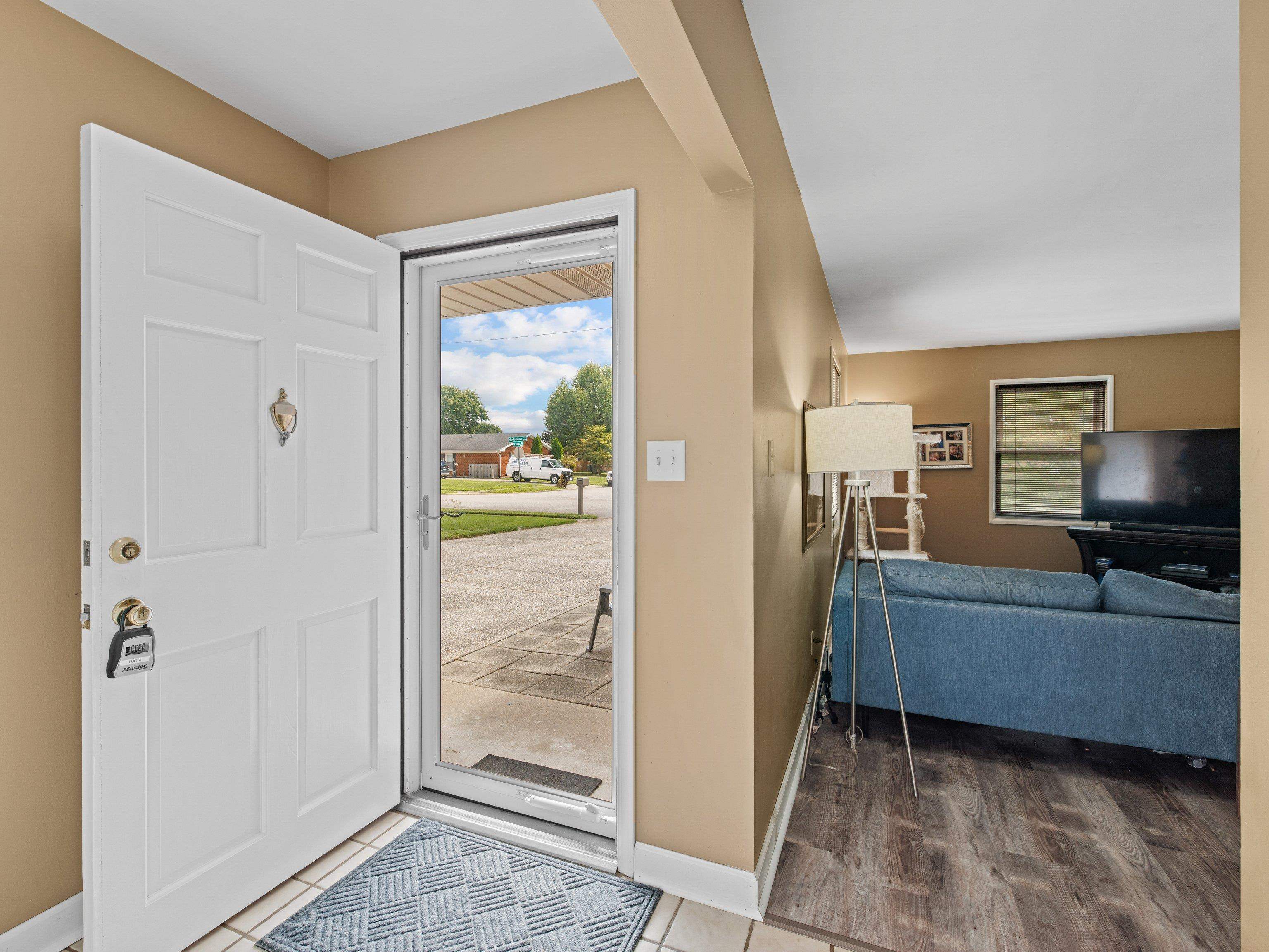 2647 Middleground Dr. West, Owensboro, Kentucky 42301, 3 Bedrooms Bedrooms, ,2 BathroomsBathrooms,Single Family Residence,For Sale,Middleground Dr. West,87906