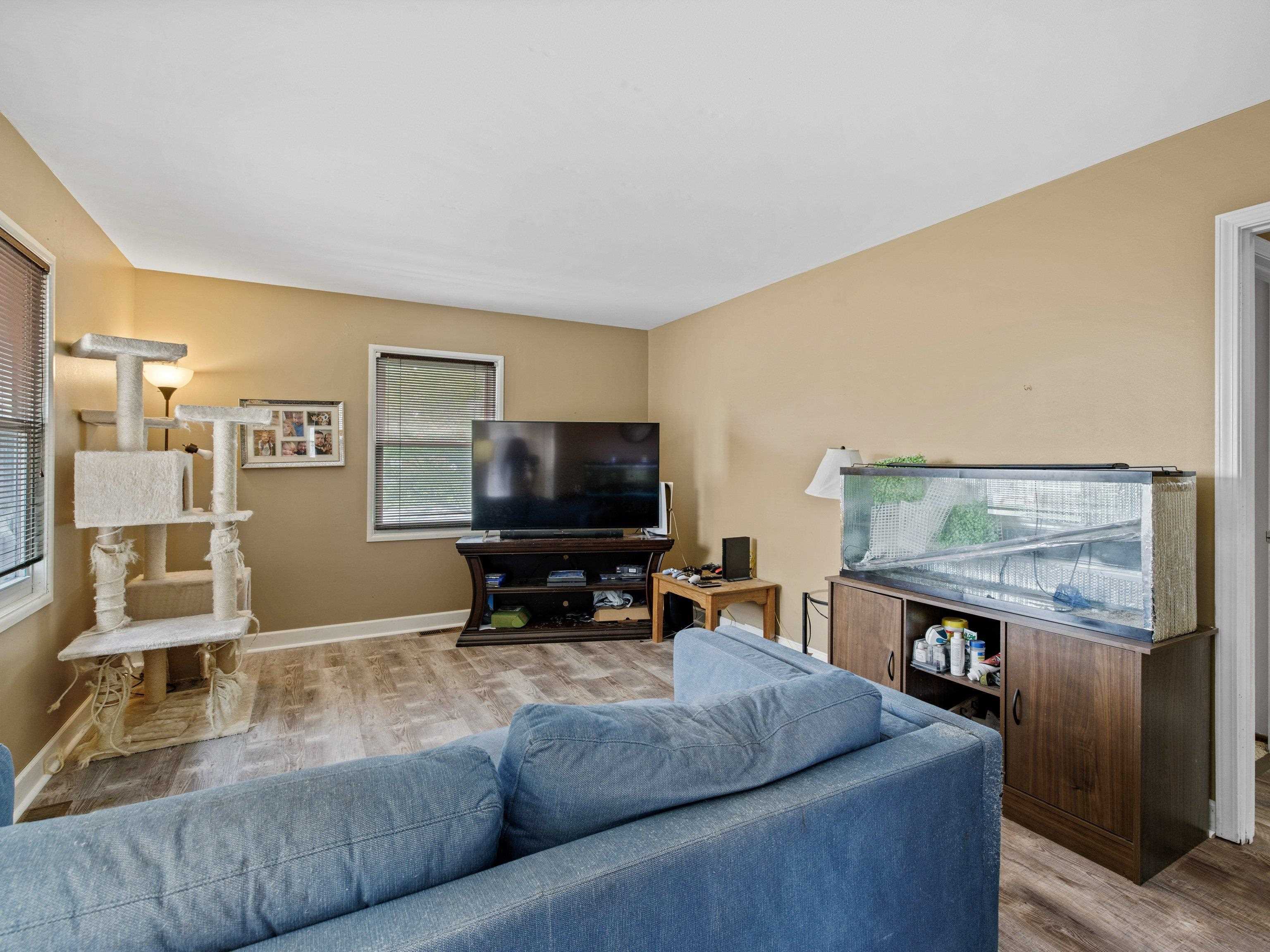 2647 Middleground Dr. West, Owensboro, Kentucky 42301, 3 Bedrooms Bedrooms, ,2 BathroomsBathrooms,Single Family Residence,For Sale,Middleground Dr. West,87906