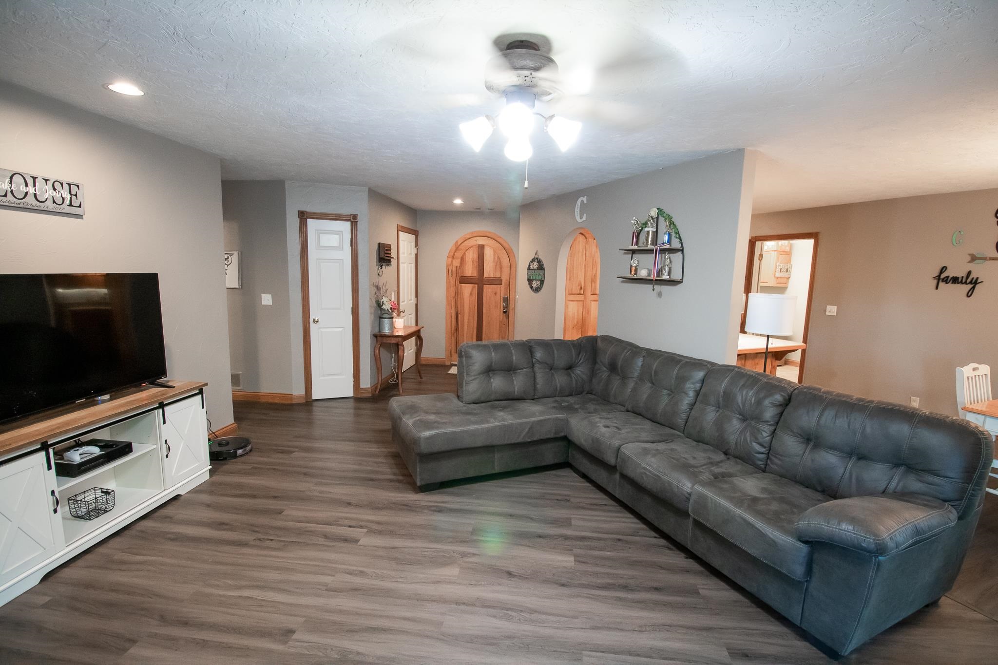 5541 Dee Acres Drive, Philpot, Kentucky 42366, 3 Bedrooms Bedrooms, ,2 BathroomsBathrooms,Single Family Residence,For Sale,Dee Acres Drive,87912