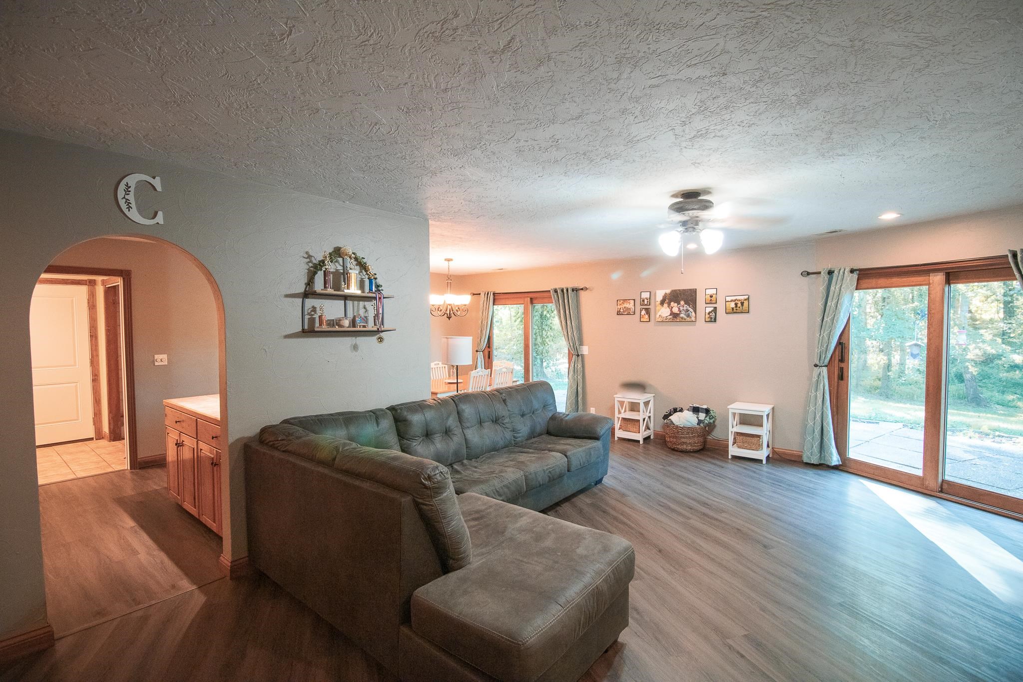 5541 Dee Acres Drive, Philpot, Kentucky 42366, 3 Bedrooms Bedrooms, ,2 BathroomsBathrooms,Single Family Residence,For Sale,Dee Acres Drive,87912