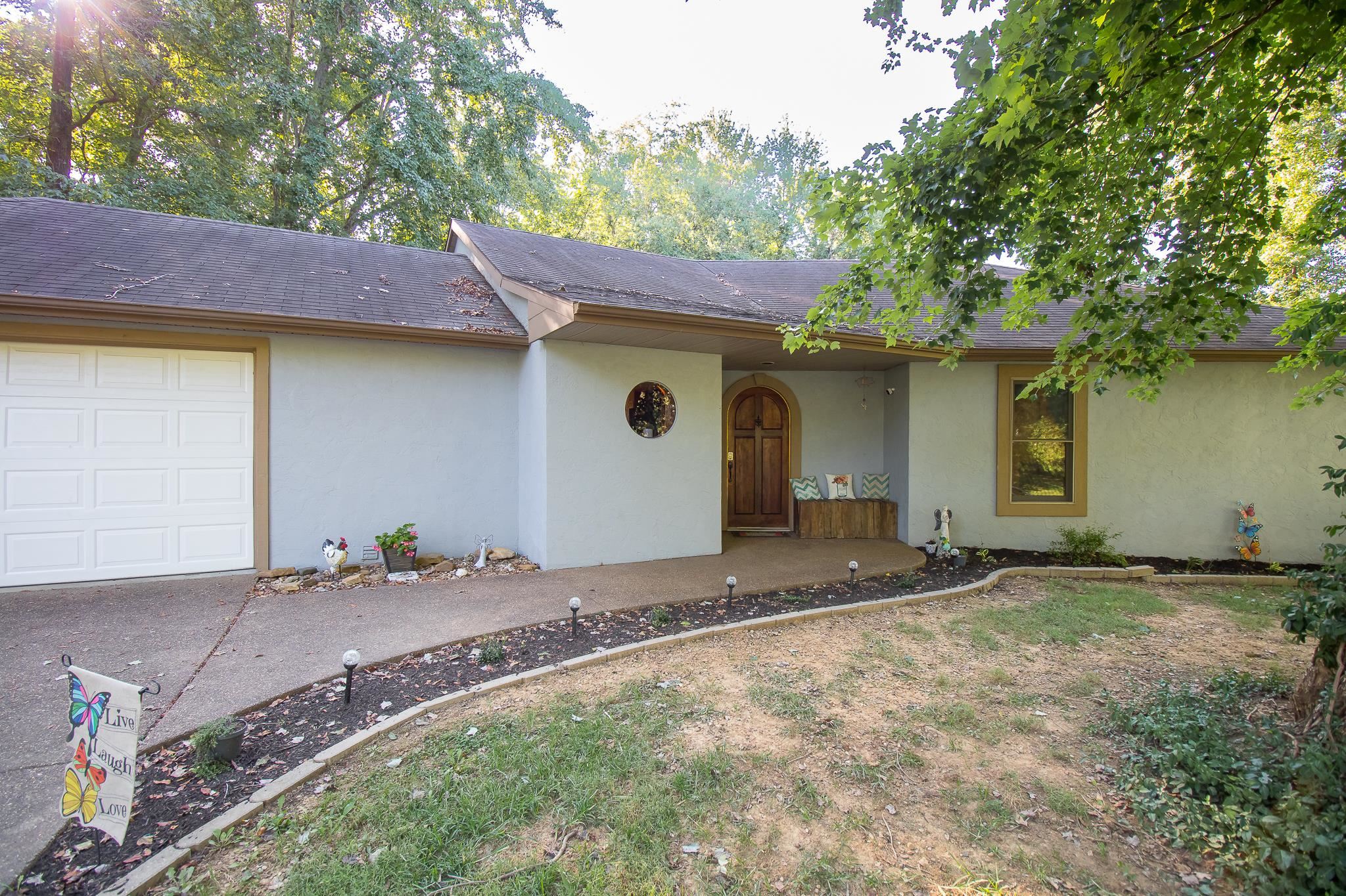 5541 Dee Acres Drive, Philpot, Kentucky 42366, 3 Bedrooms Bedrooms, ,2 BathroomsBathrooms,Single Family Residence,For Sale,Dee Acres Drive,87912