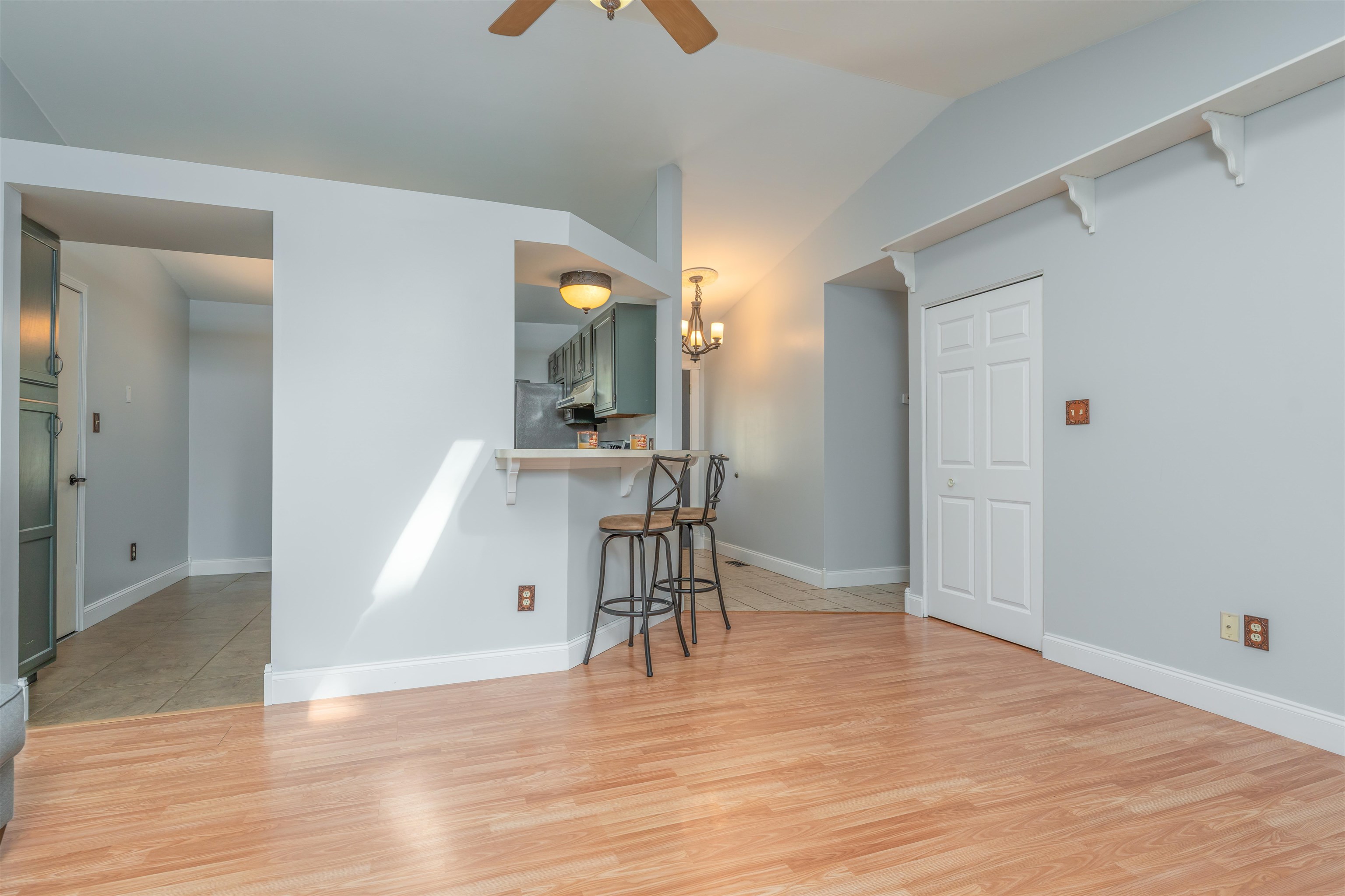 3808 Raintree Drive, Owensboro, Kentucky 42301, 3 Bedrooms Bedrooms, ,2 BathroomsBathrooms,Single Family Residence,For Sale,Raintree Drive,87916