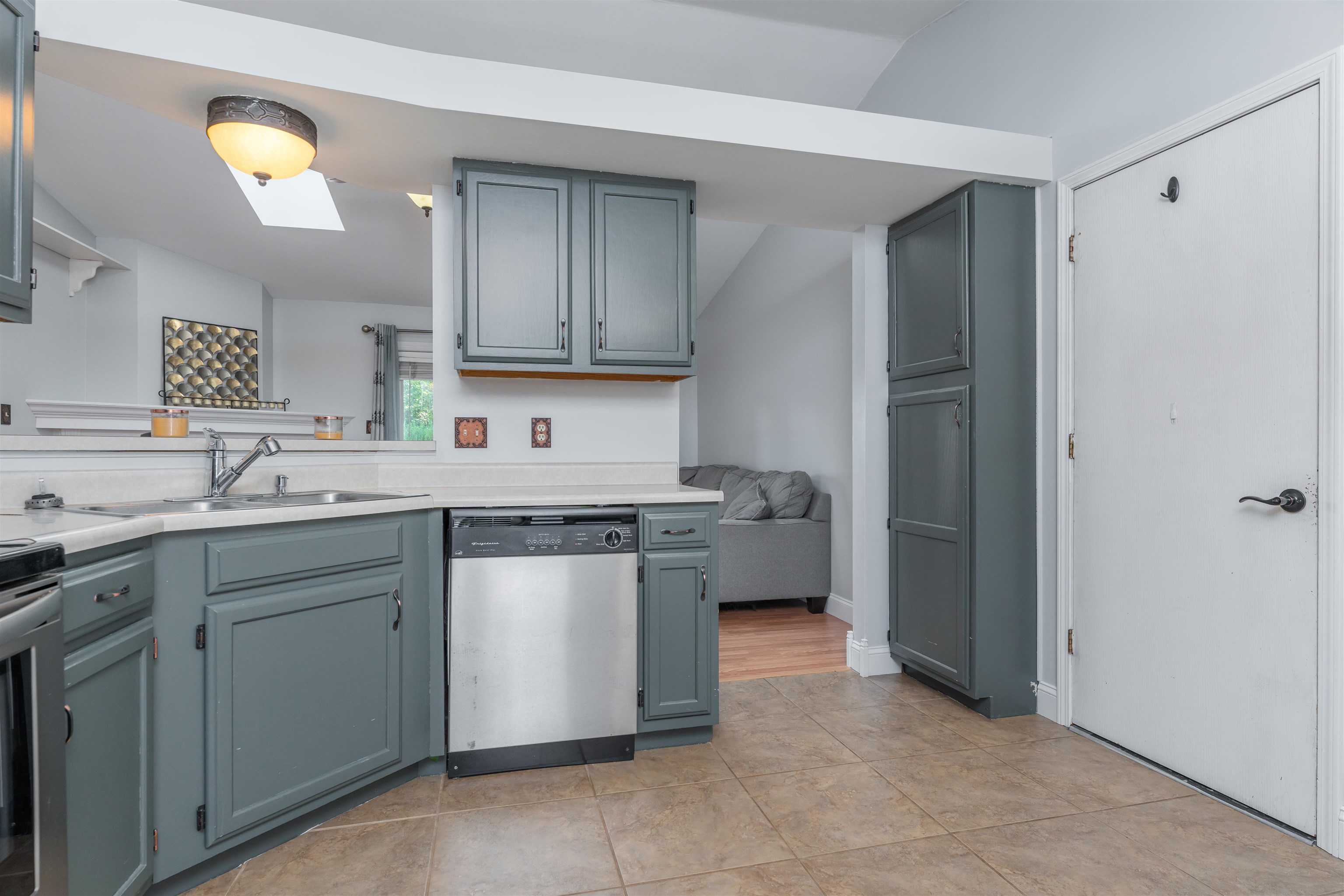 3808 Raintree Drive, Owensboro, Kentucky 42301, 3 Bedrooms Bedrooms, ,2 BathroomsBathrooms,Single Family Residence,For Sale,Raintree Drive,87916