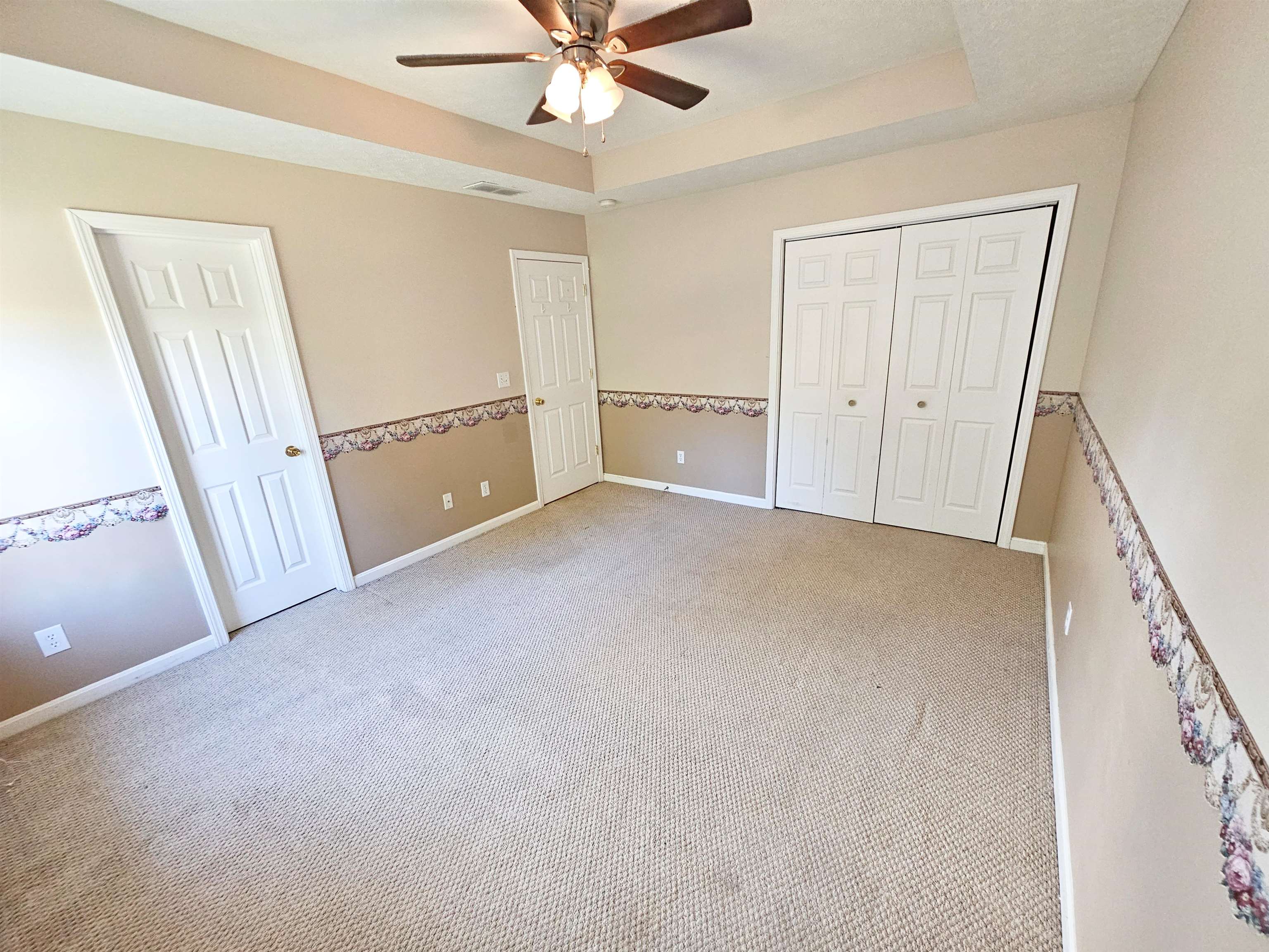 128 DERBYSHIRE CT, Radcliff, Kentucky 40160, 3 Bedrooms Bedrooms, ,2 BathroomsBathrooms,Single Family Residence,For Sale,DERBYSHIRE CT,87919