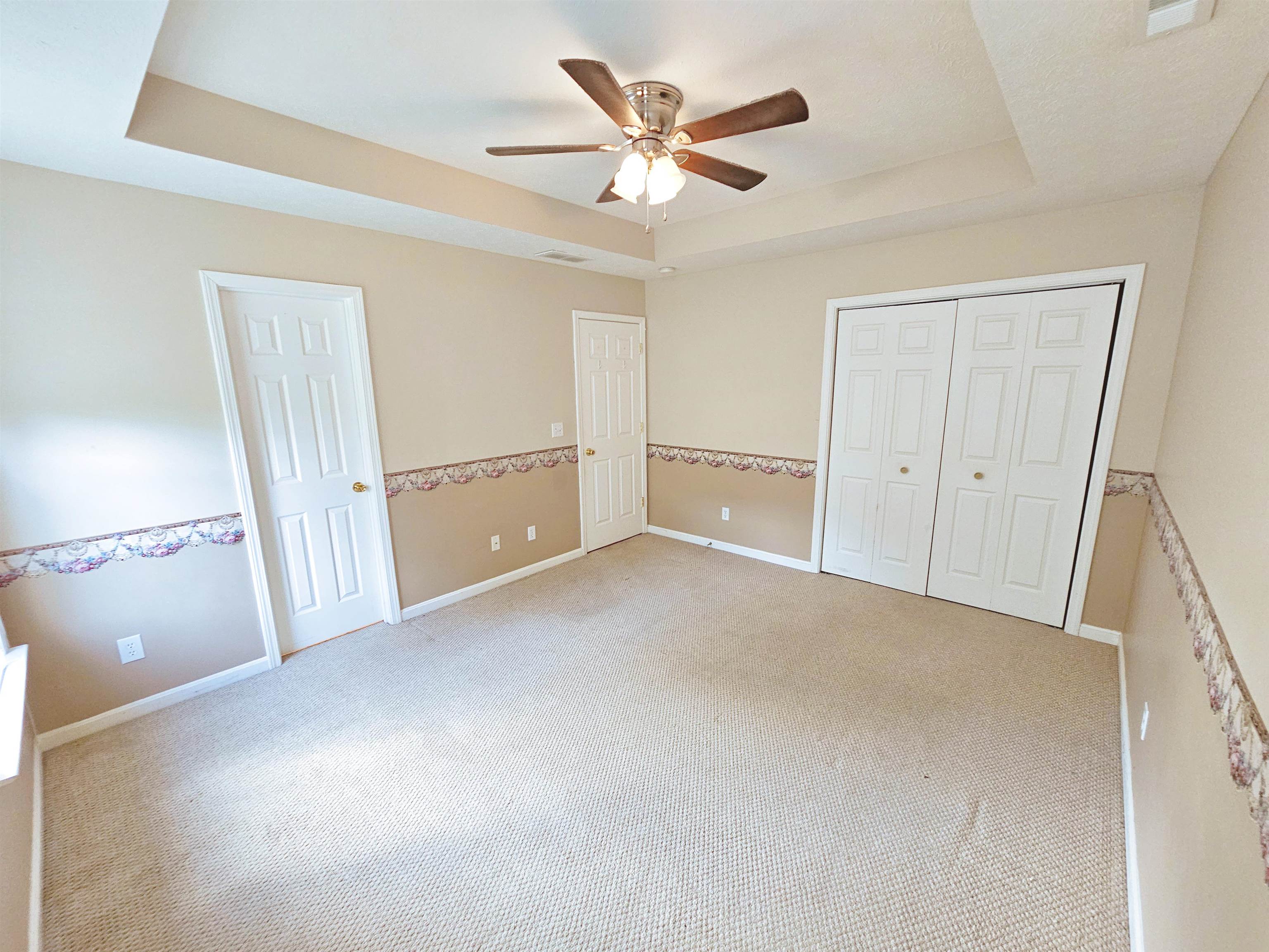 128 DERBYSHIRE CT, Radcliff, Kentucky 40160, 3 Bedrooms Bedrooms, ,2 BathroomsBathrooms,Single Family Residence,For Sale,DERBYSHIRE CT,87919