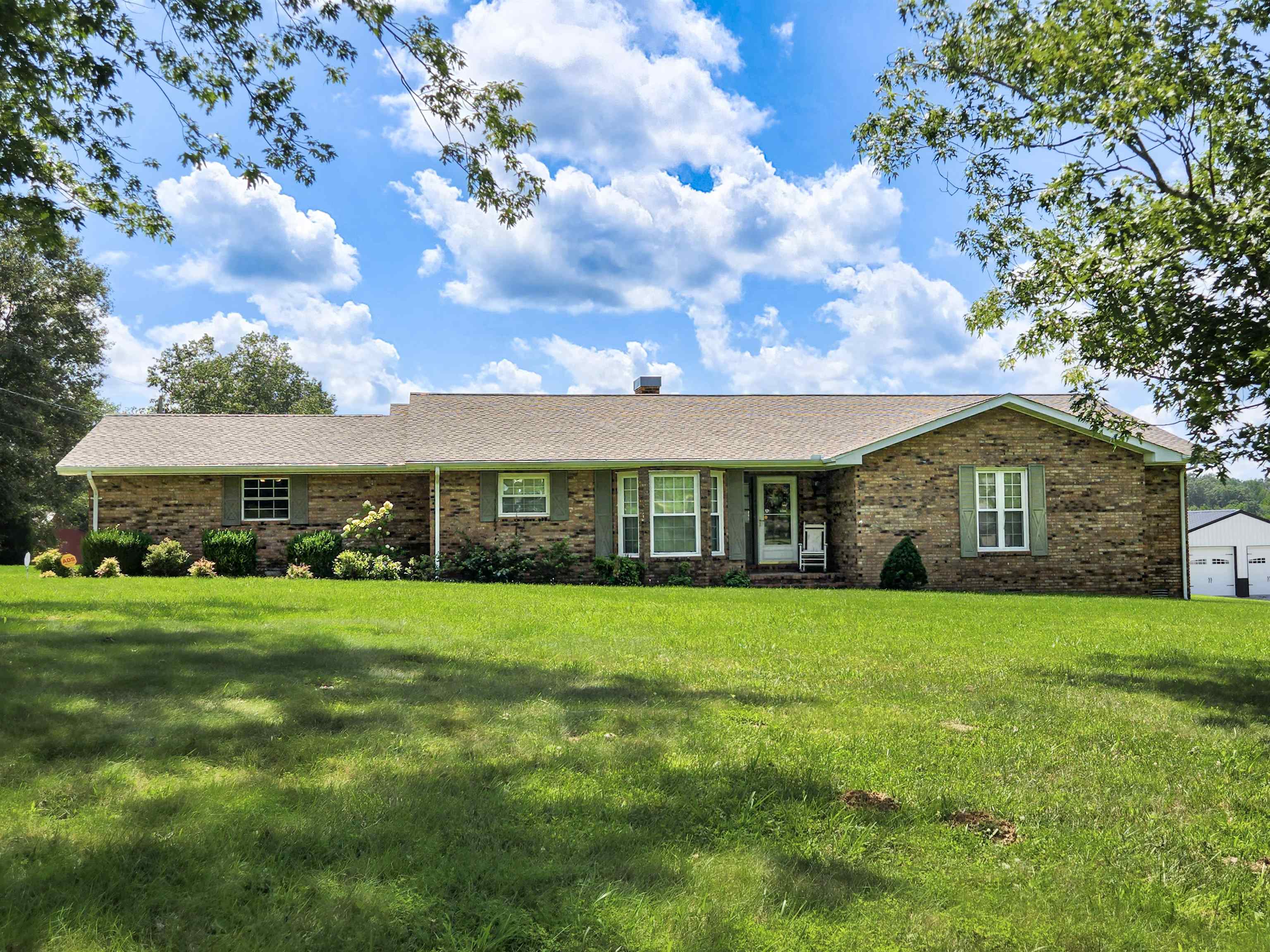 1421 New Salem Circle, NORTONVILLE, Kentucky 42442, 3 Bedrooms Bedrooms, ,3 BathroomsBathrooms,Single Family Residence,For Sale,New Salem Circle,87943