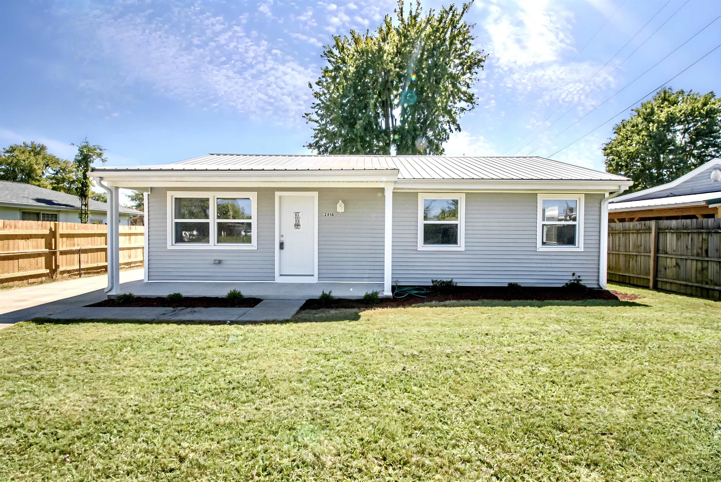 2818 Cravens Avenue, Owensboro, Kentucky 42301, 3 Bedrooms Bedrooms, ,1 BathroomBathrooms,Single Family Residence,For Sale,Cravens Avenue,87946