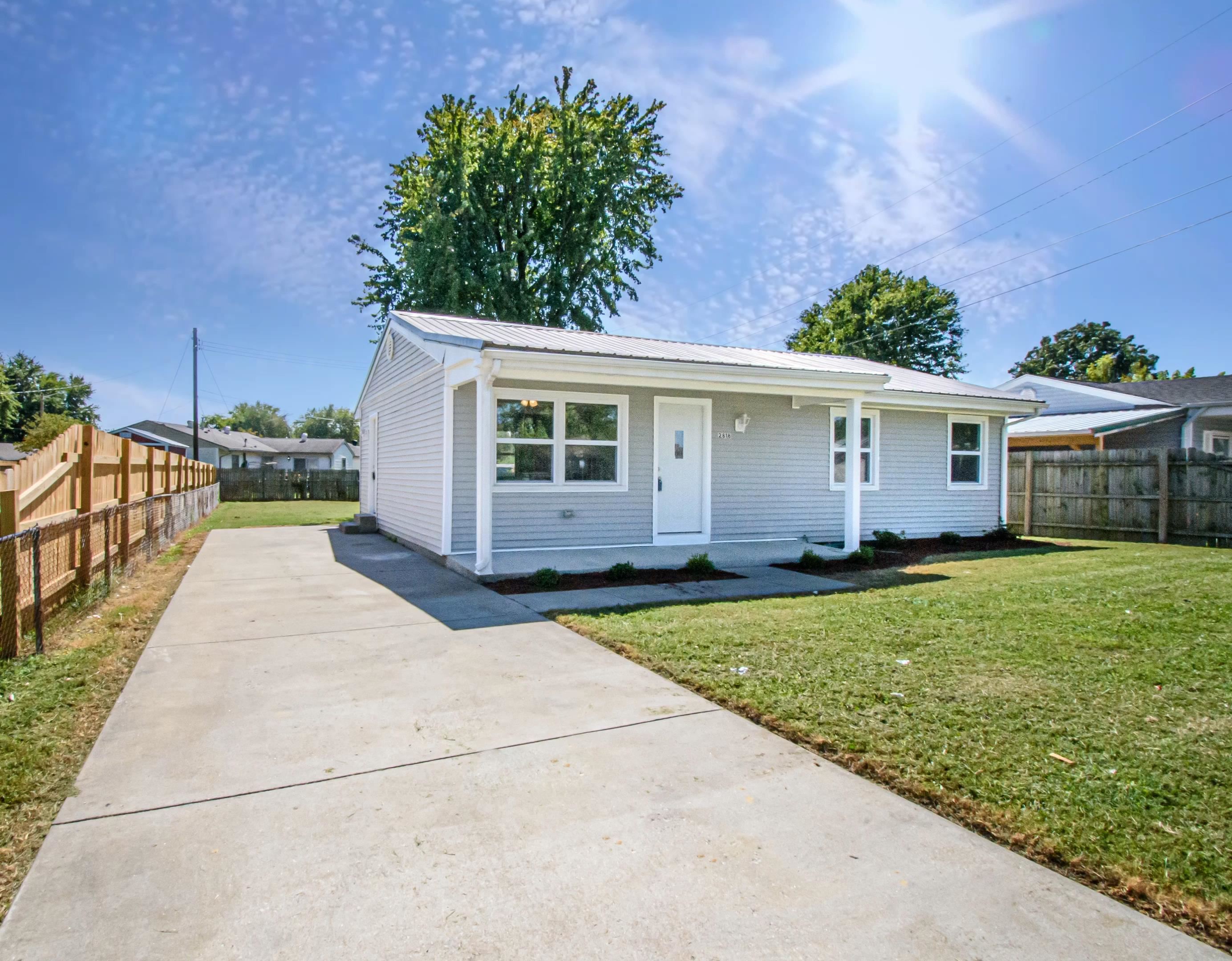 2818 Cravens Avenue, Owensboro, Kentucky 42301, 3 Bedrooms Bedrooms, ,1 BathroomBathrooms,Single Family Residence,For Sale,Cravens Avenue,87946