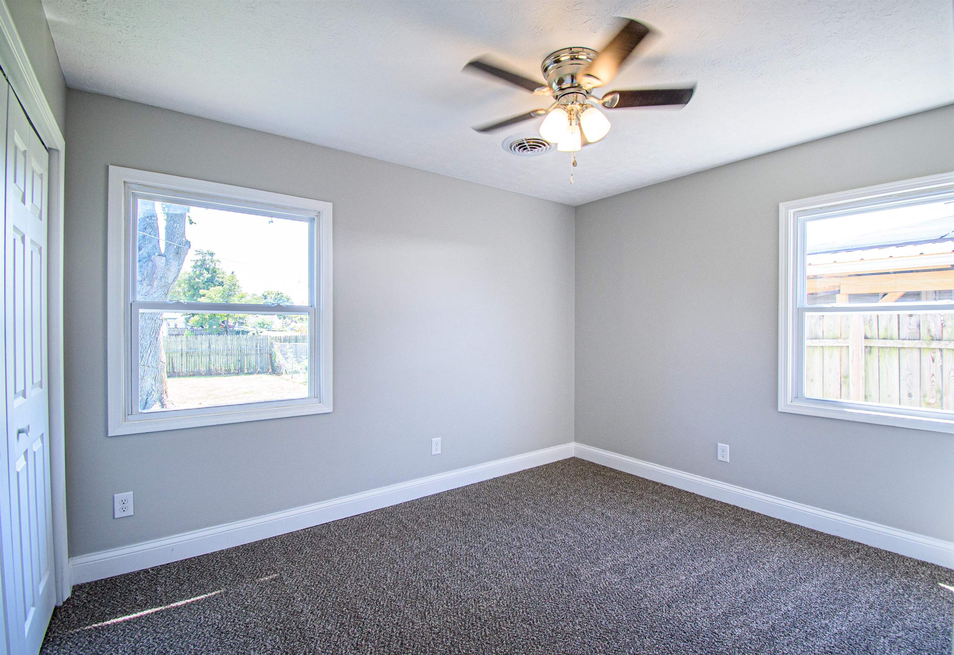 2818 Cravens Avenue, Owensboro, Kentucky 42301, 3 Bedrooms Bedrooms, ,1 BathroomBathrooms,Single Family Residence,For Sale,Cravens Avenue,87946
