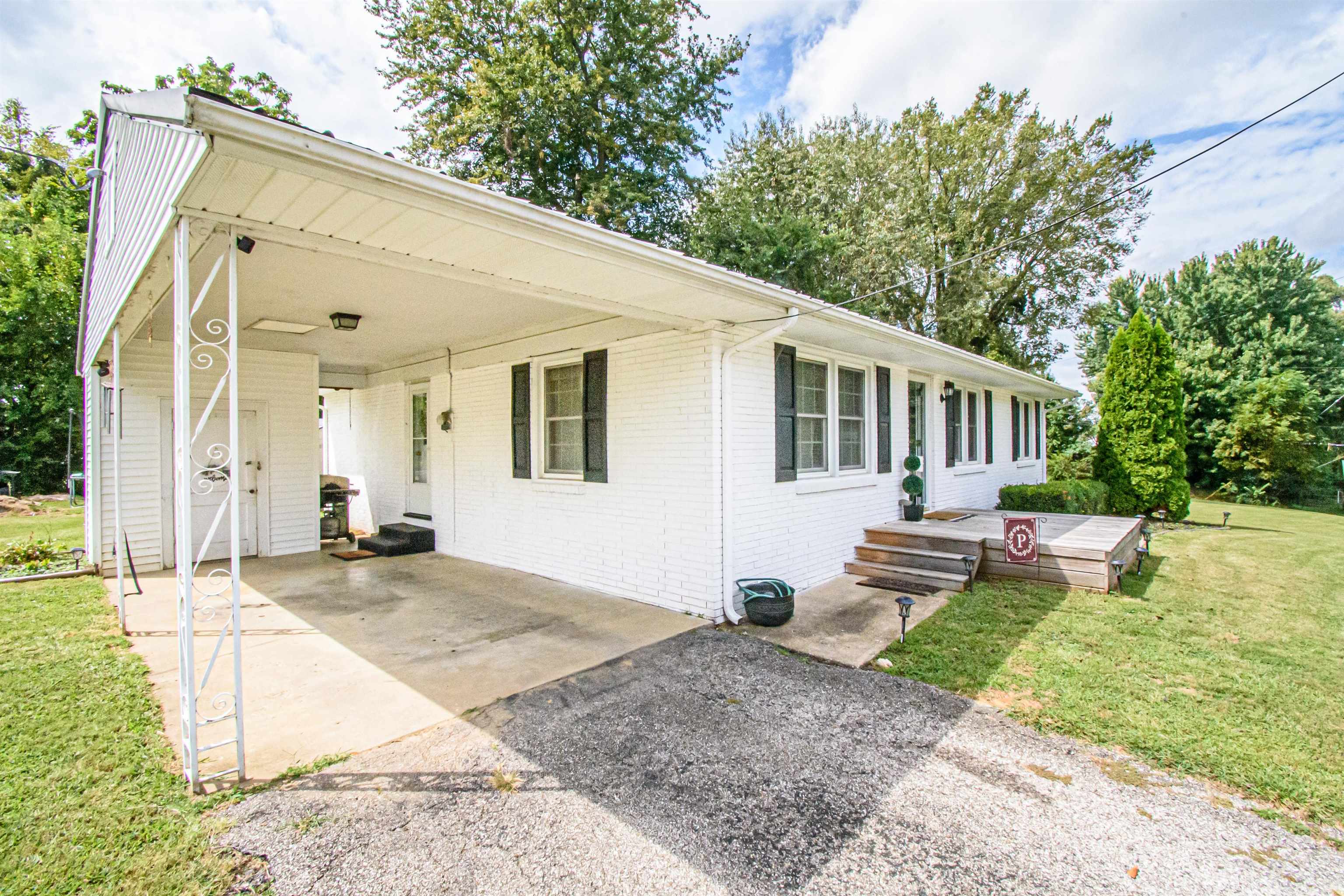355 High St, Calhoun, Kentucky 42327, 3 Bedrooms Bedrooms, ,1 BathroomBathrooms,Single Family Residence,For Sale,High St,87948