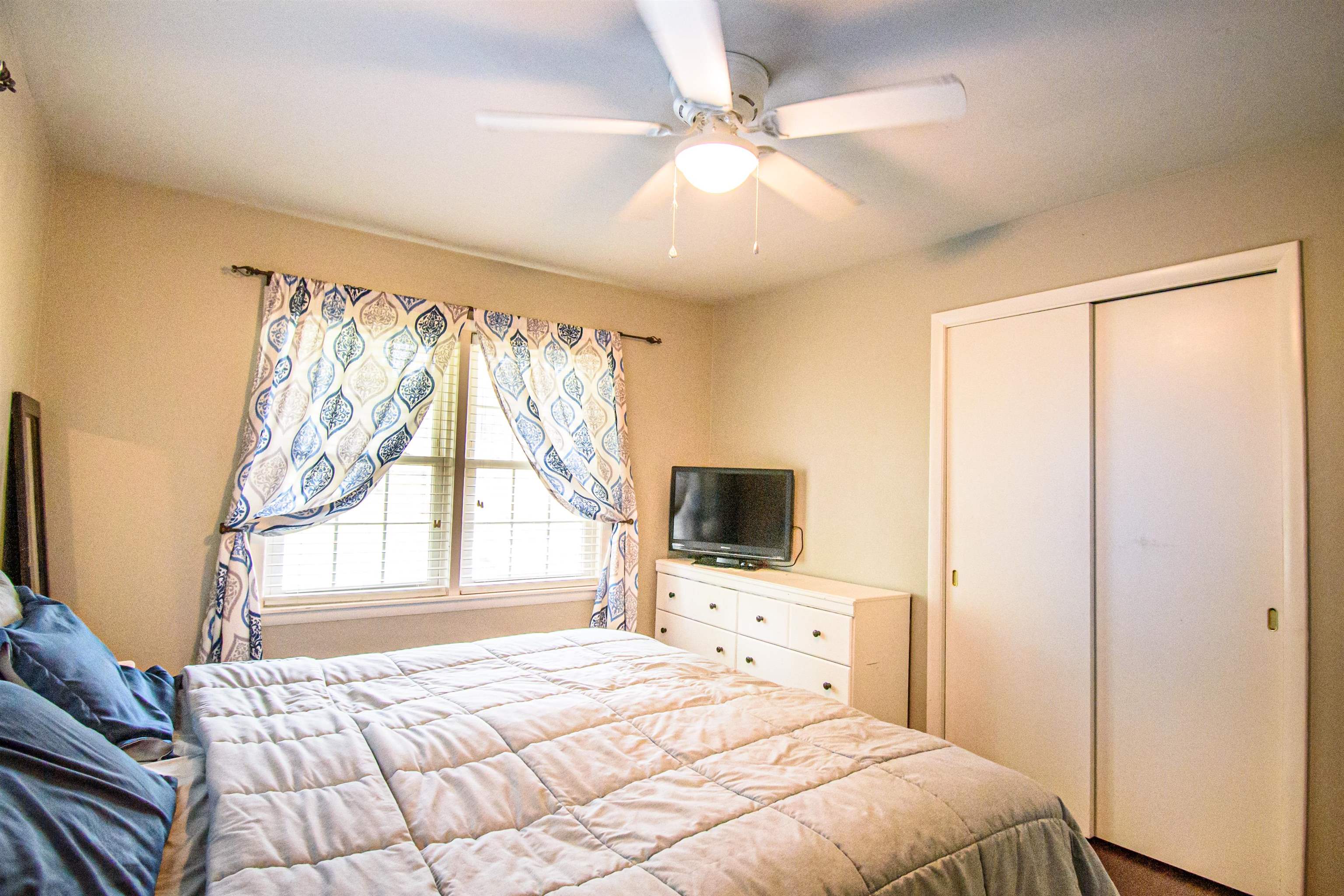 355 High St, Calhoun, Kentucky 42327, 3 Bedrooms Bedrooms, ,1 BathroomBathrooms,Single Family Residence,For Sale,High St,87948
