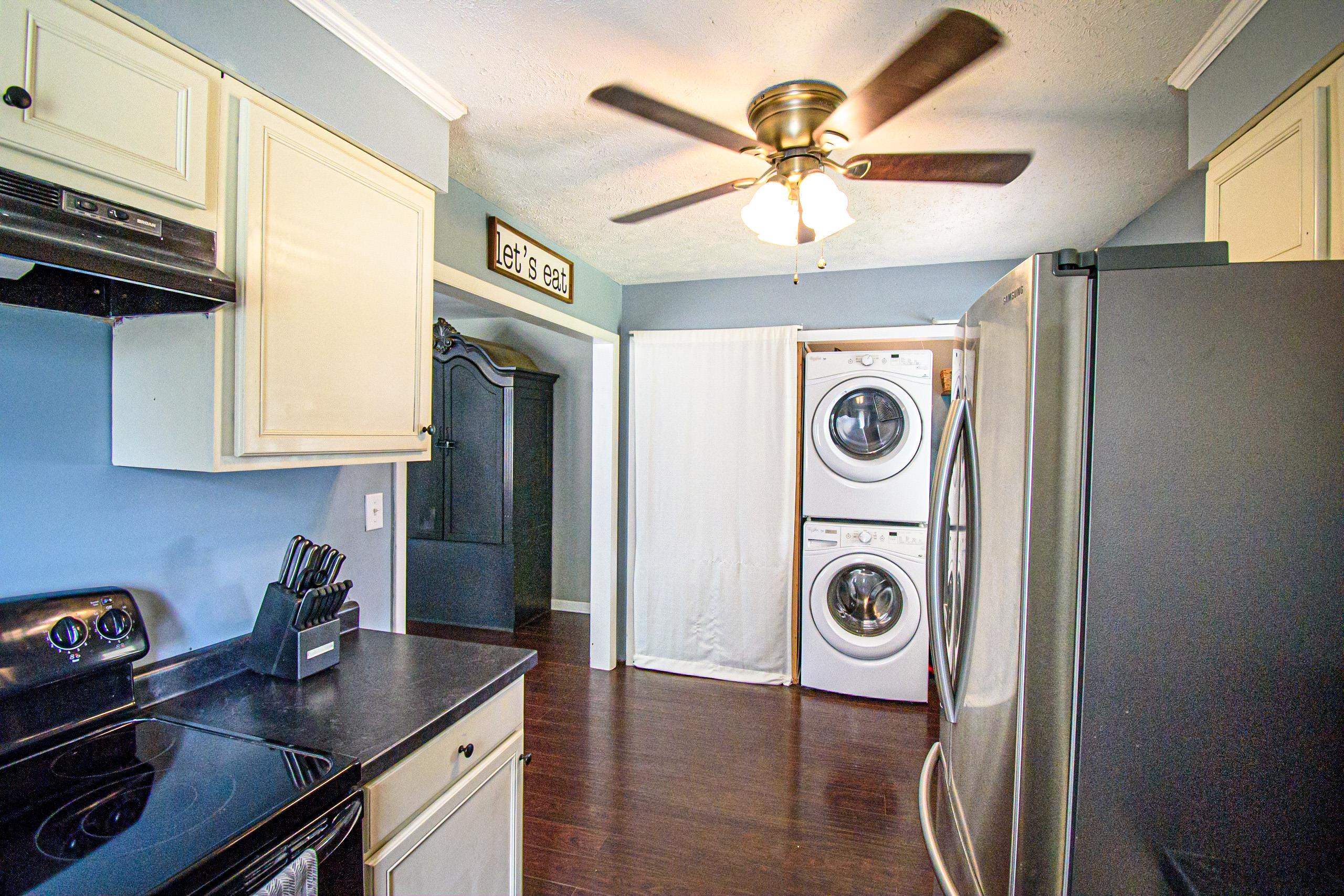 355 High St, Calhoun, Kentucky 42327, 3 Bedrooms Bedrooms, ,1 BathroomBathrooms,Single Family Residence,For Sale,High St,87948