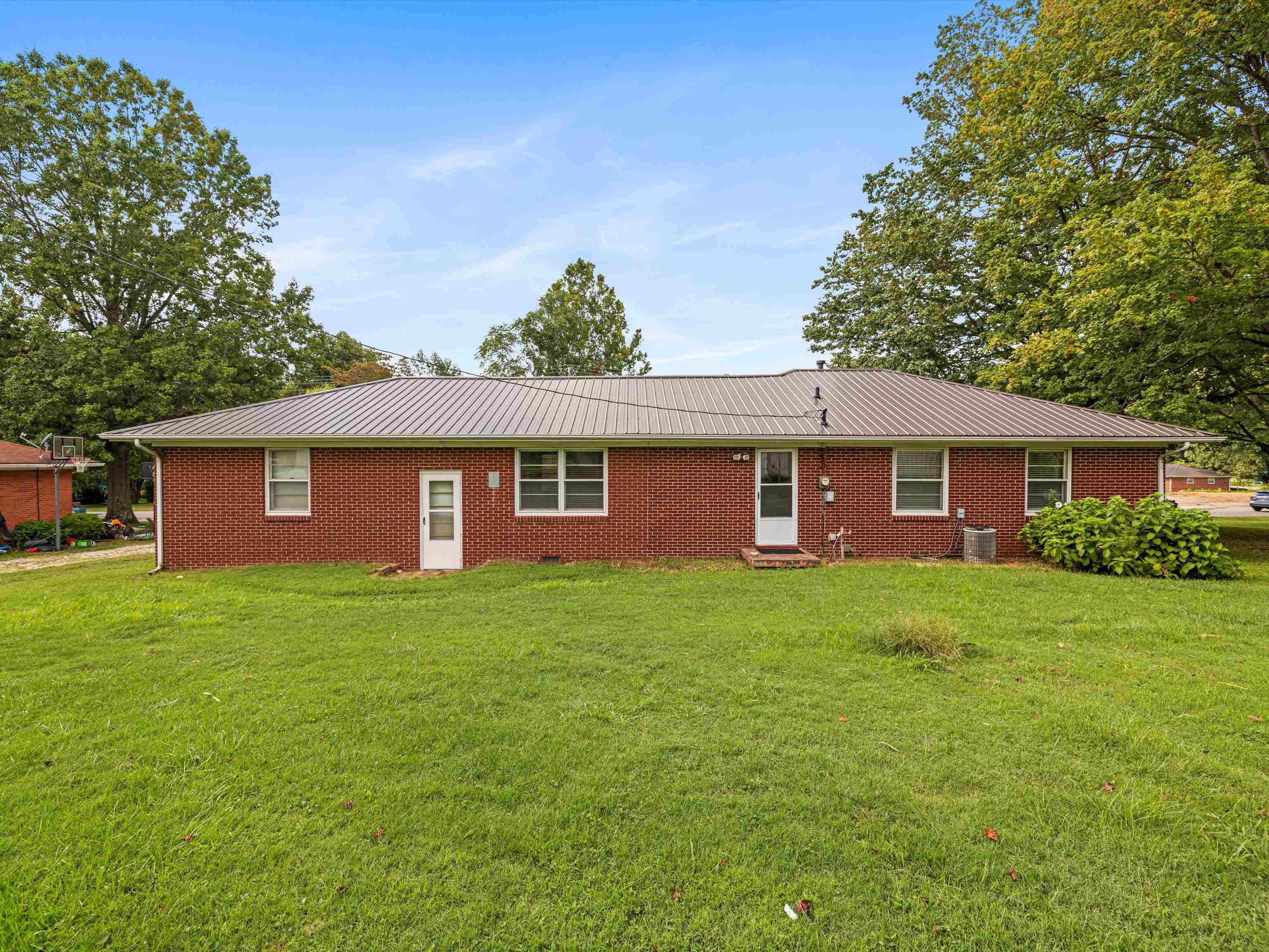 9230 Kentucky 405, Maceo, Kentucky 42355, 2 Bedrooms Bedrooms, ,2 BathroomsBathrooms,Single Family Residence,For Sale,Kentucky 405,87955