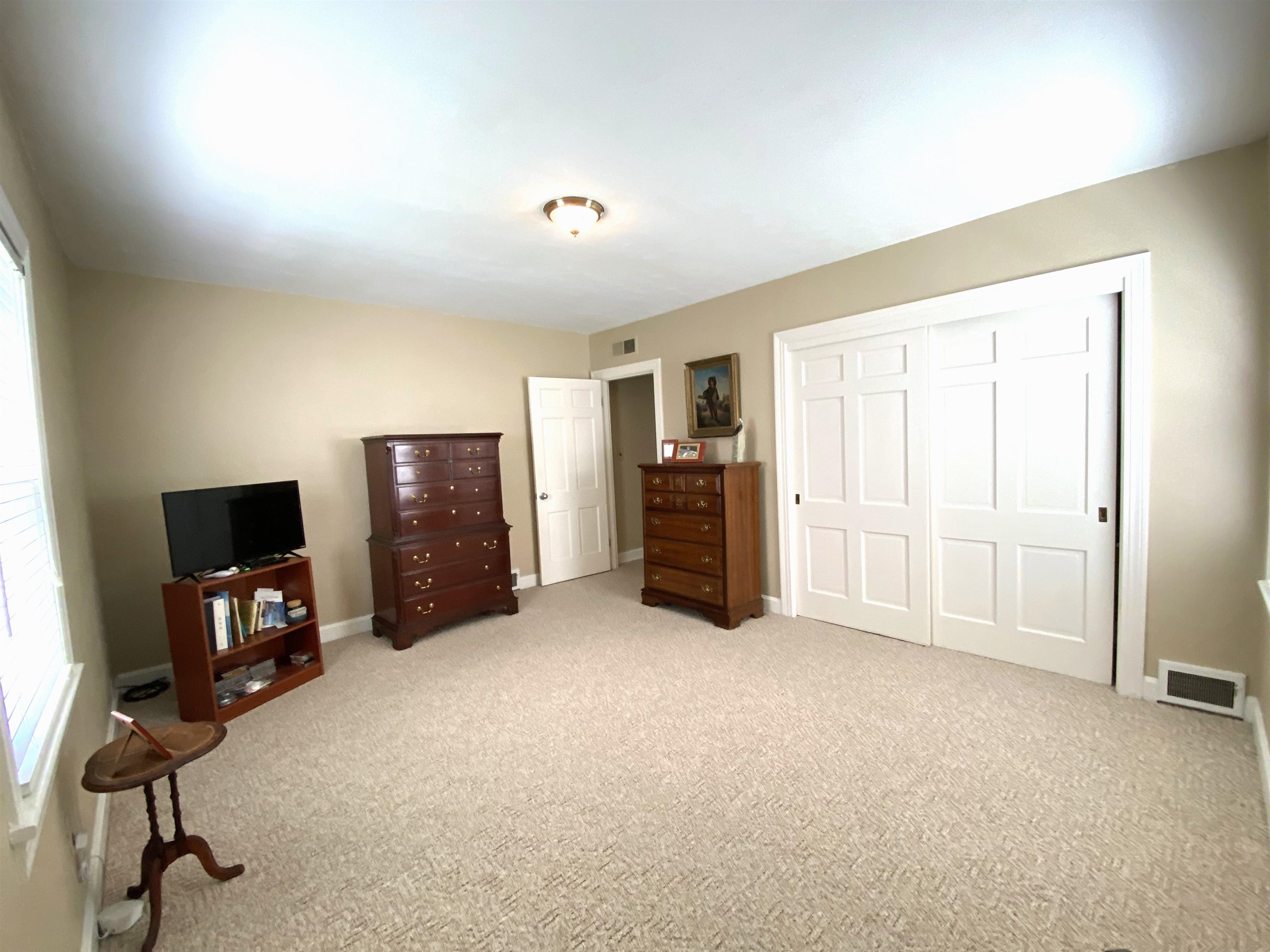 1120 COLLEGE DR, Owensboro, Kentucky 42301, 2 Bedrooms Bedrooms, ,2 BathroomsBathrooms,Single Family Residence,For Sale,COLLEGE DR,87958
