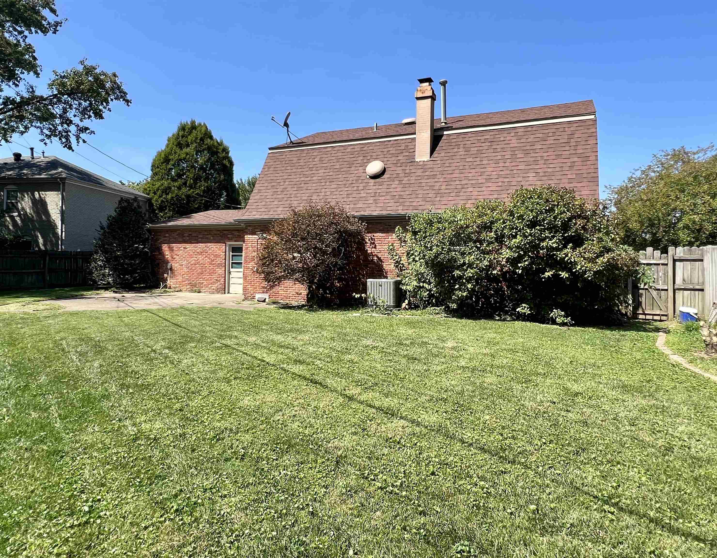 1638 Chapel Lane, Owensboro, Kentucky 42301, 3 Bedrooms Bedrooms, ,2 BathroomsBathrooms,Single Family Residence,For Sale,Chapel Lane,87962