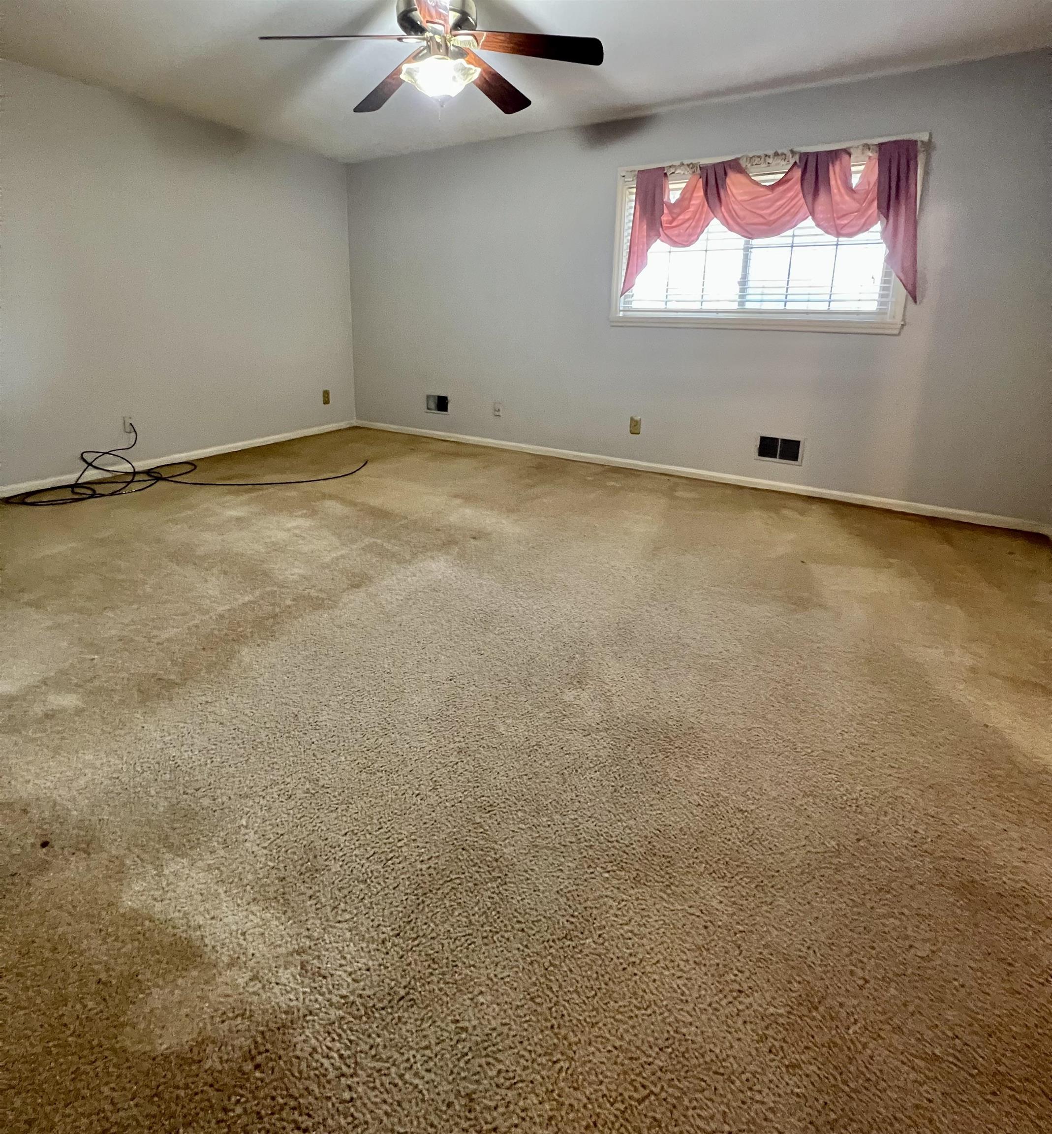 1638 Chapel Lane, Owensboro, Kentucky 42301, 3 Bedrooms Bedrooms, ,2 BathroomsBathrooms,Single Family Residence,For Sale,Chapel Lane,87962
