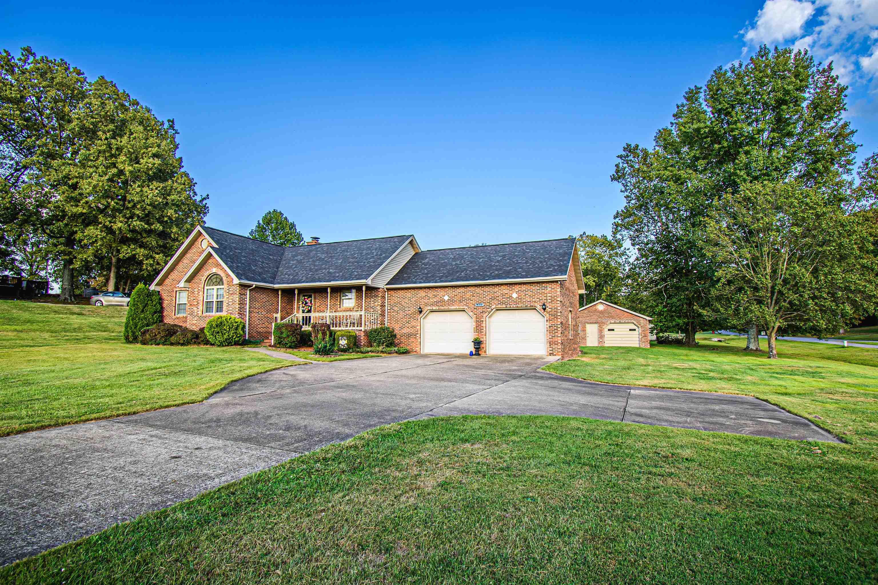 550 Hickory Hills Rd, Livermore, Kentucky 42352, 3 Bedrooms Bedrooms, ,2 BathroomsBathrooms,Single Family Residence,For Sale,Hickory Hills Rd,87982
