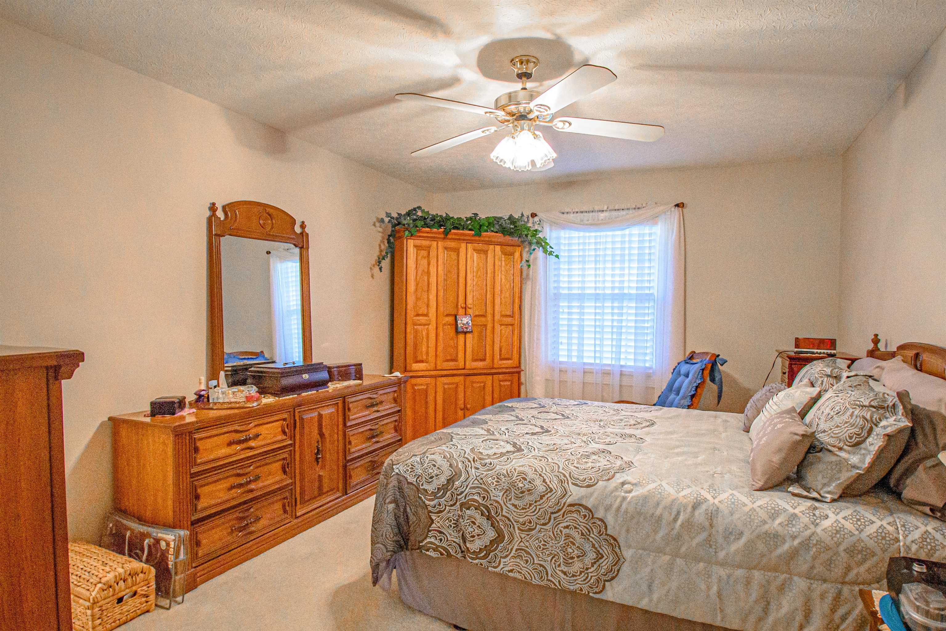 550 Hickory Hills Rd, Livermore, Kentucky 42352, 3 Bedrooms Bedrooms, ,2 BathroomsBathrooms,Single Family Residence,For Sale,Hickory Hills Rd,87982