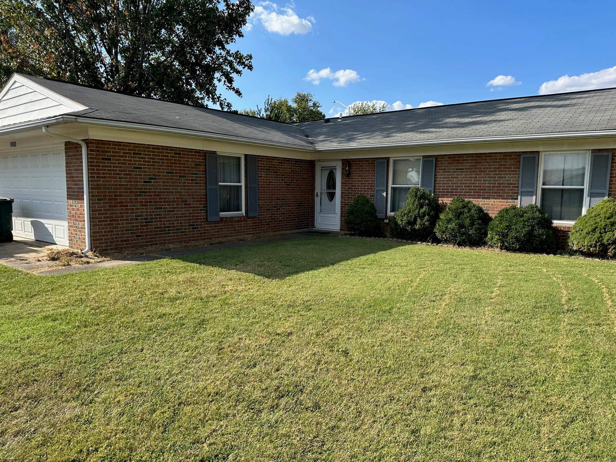 3313 Bobwhite Ave, Owensboro, Kentucky 42303, 3 Bedrooms Bedrooms, ,2 BathroomsBathrooms,Single Family Residence,For Sale,Bobwhite Ave,87987