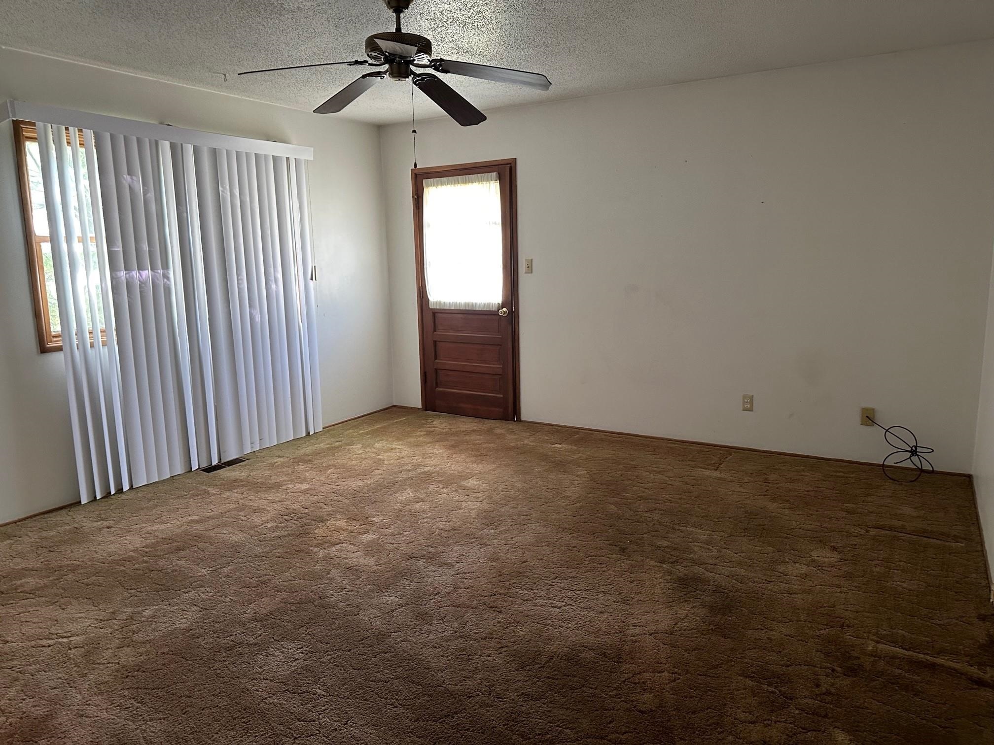 3313 Bobwhite Ave, Owensboro, Kentucky 42303, 3 Bedrooms Bedrooms, ,2 BathroomsBathrooms,Single Family Residence,For Sale,Bobwhite Ave,87987