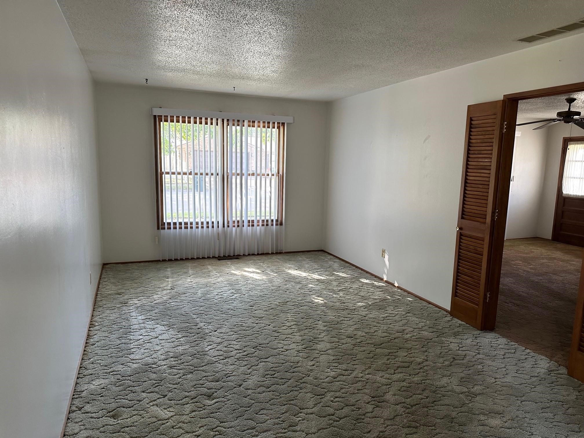 3313 Bobwhite Ave, Owensboro, Kentucky 42303, 3 Bedrooms Bedrooms, ,2 BathroomsBathrooms,Single Family Residence,For Sale,Bobwhite Ave,87987