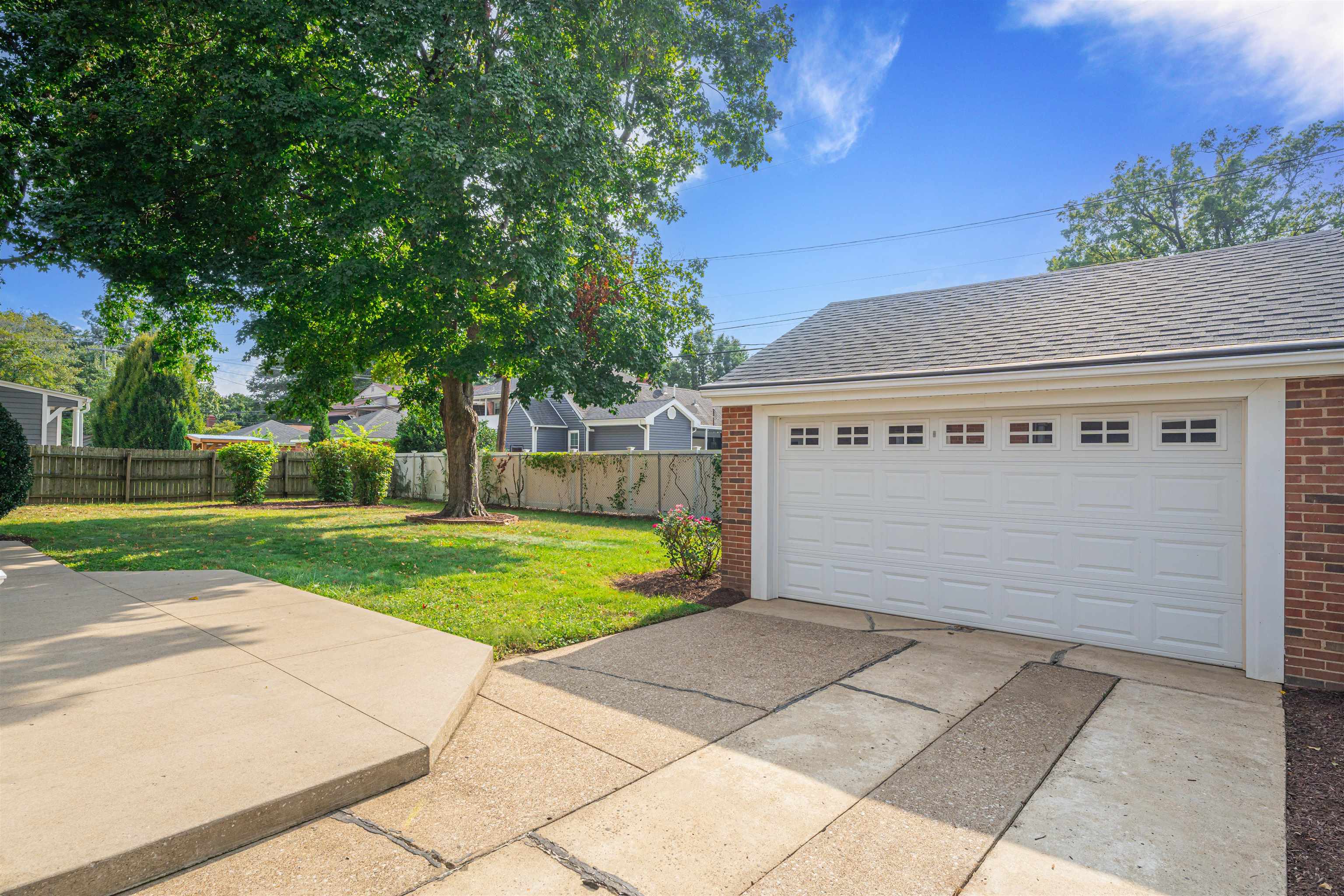 2012 Littlewood Drive, Owensboro, Kentucky 42301, 3 Bedrooms Bedrooms, ,2 BathroomsBathrooms,Single Family Residence,For Sale,Littlewood Drive,87991