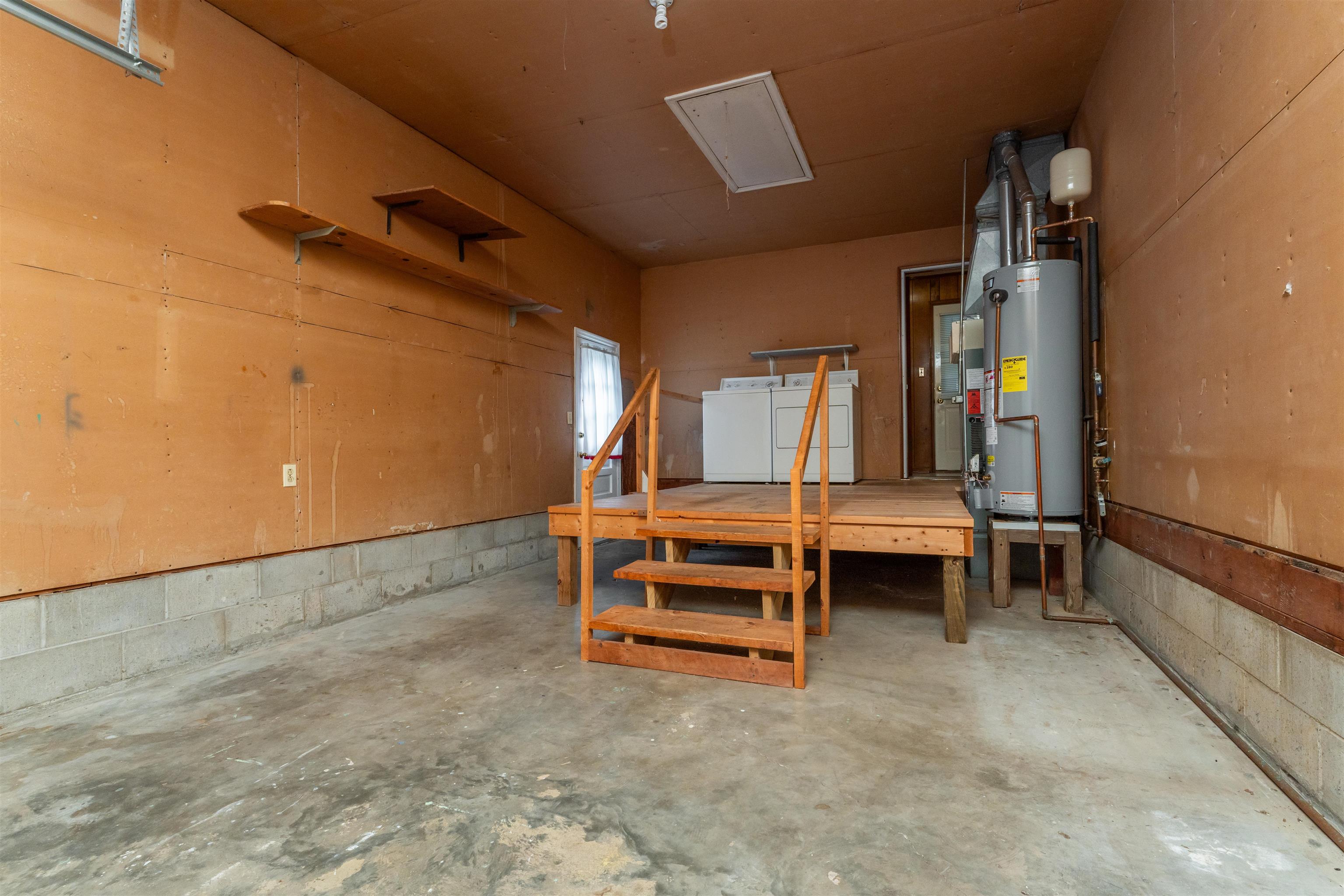2202 Woodland Drive, Owensboro, Kentucky 42301, 3 Bedrooms Bedrooms, ,1 BathroomBathrooms,Single Family Residence,For Sale,Woodland Drive,87992