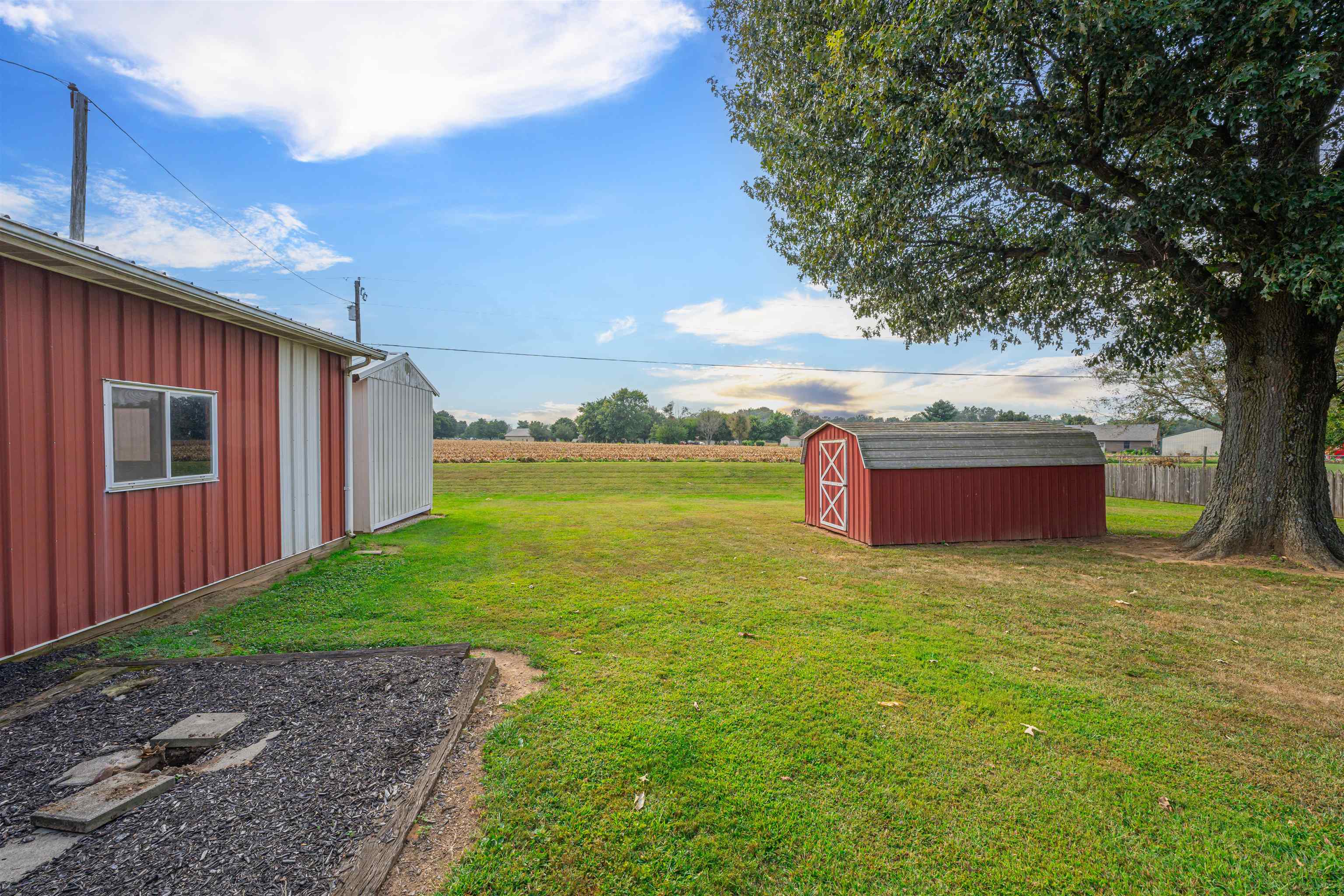 2202 Woodland Drive, Owensboro, Kentucky 42301, 3 Bedrooms Bedrooms, ,1 BathroomBathrooms,Single Family Residence,For Sale,Woodland Drive,87992