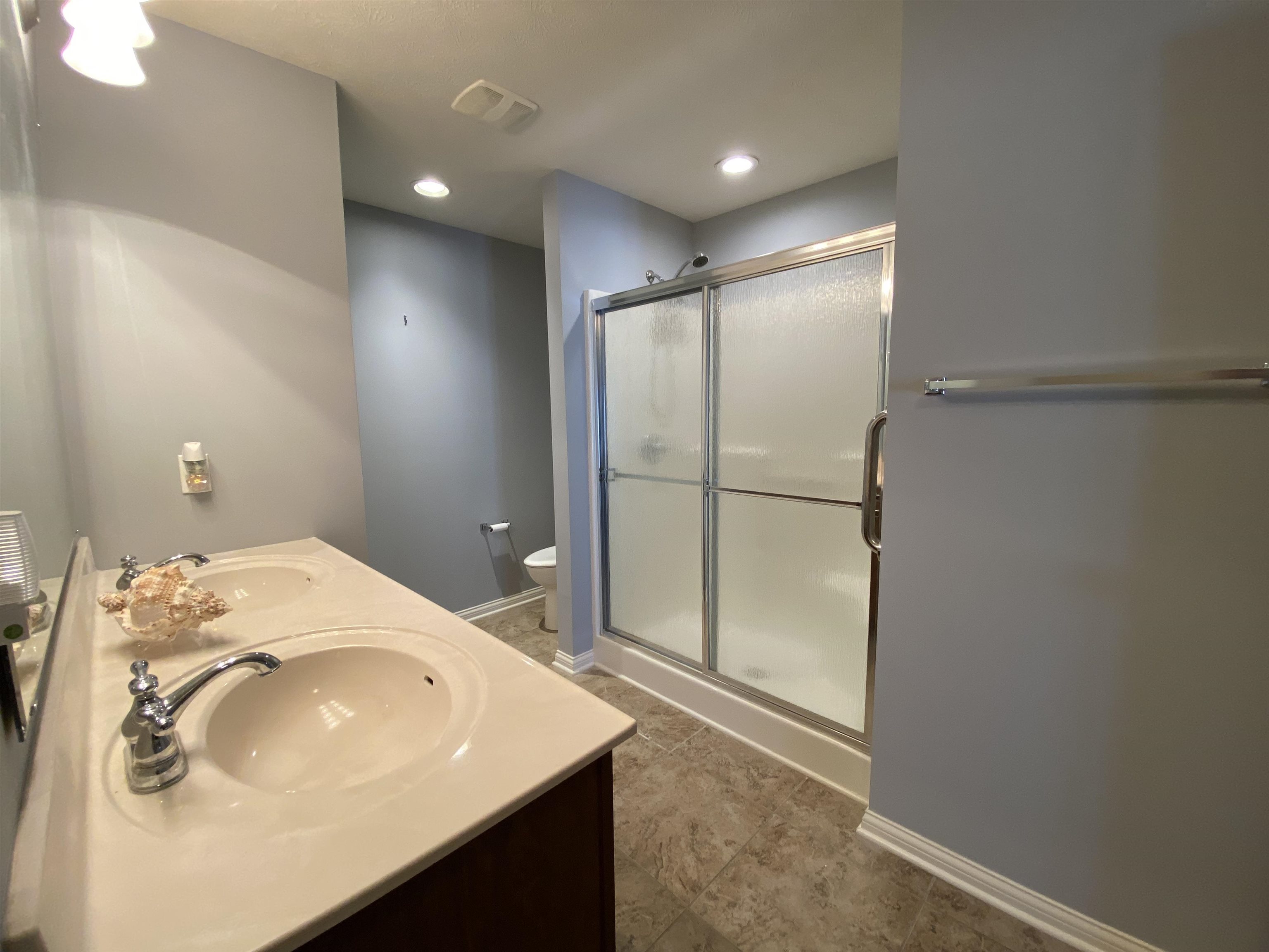 3962 Brookside Ct., Owensboro, Kentucky 42303, 2 Bedrooms Bedrooms, ,2 BathroomsBathrooms,Single Family Residence,For Sale,Brookside Ct.,87998