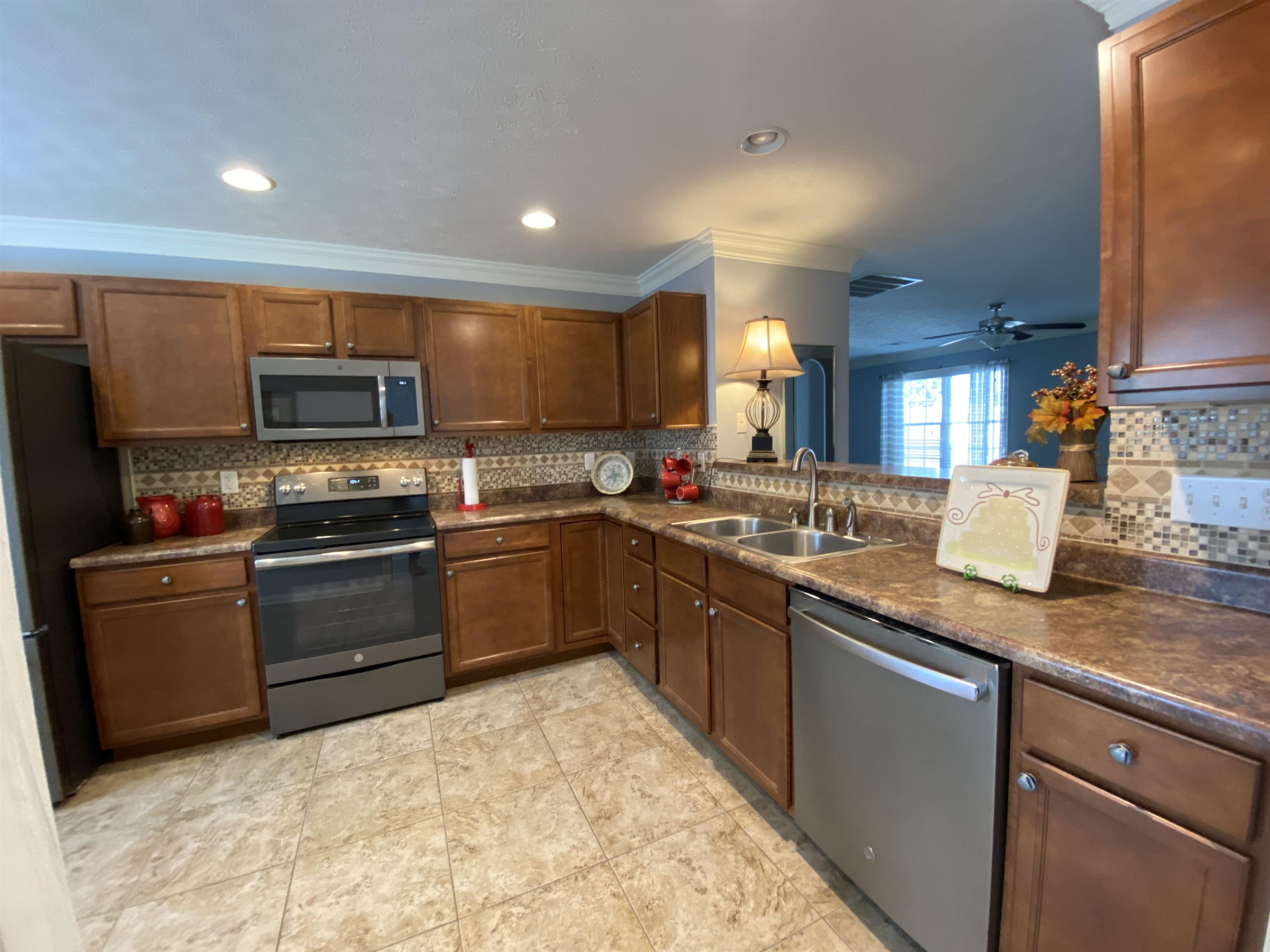 3962 Brookside Ct., Owensboro, Kentucky 42303, 2 Bedrooms Bedrooms, ,2 BathroomsBathrooms,Single Family Residence,For Sale,Brookside Ct.,87998