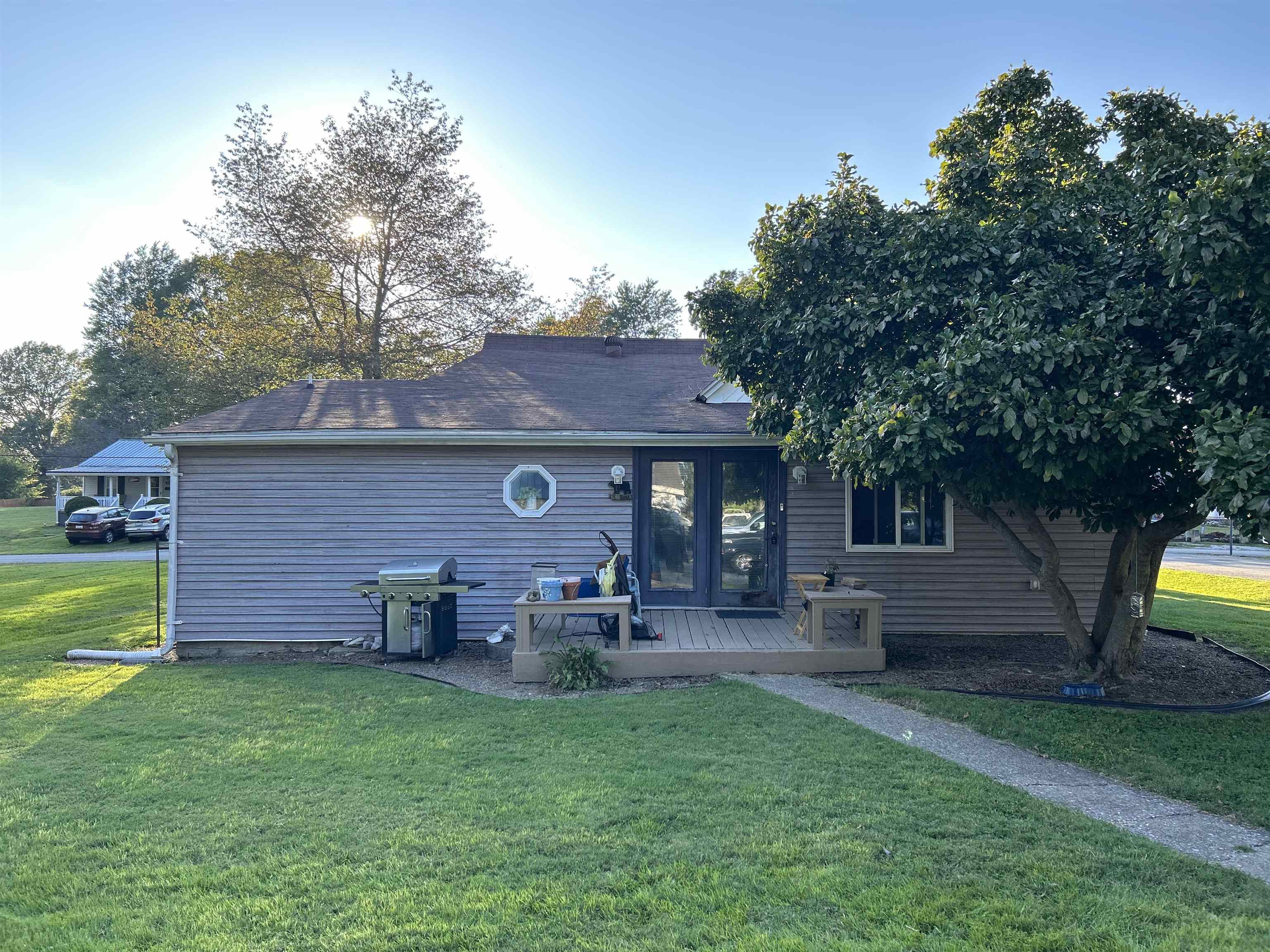 346 Walker St, Hartford, Kentucky 42347, 3 Bedrooms Bedrooms, ,2 BathroomsBathrooms,Single Family Residence,For Sale,Walker St,88002