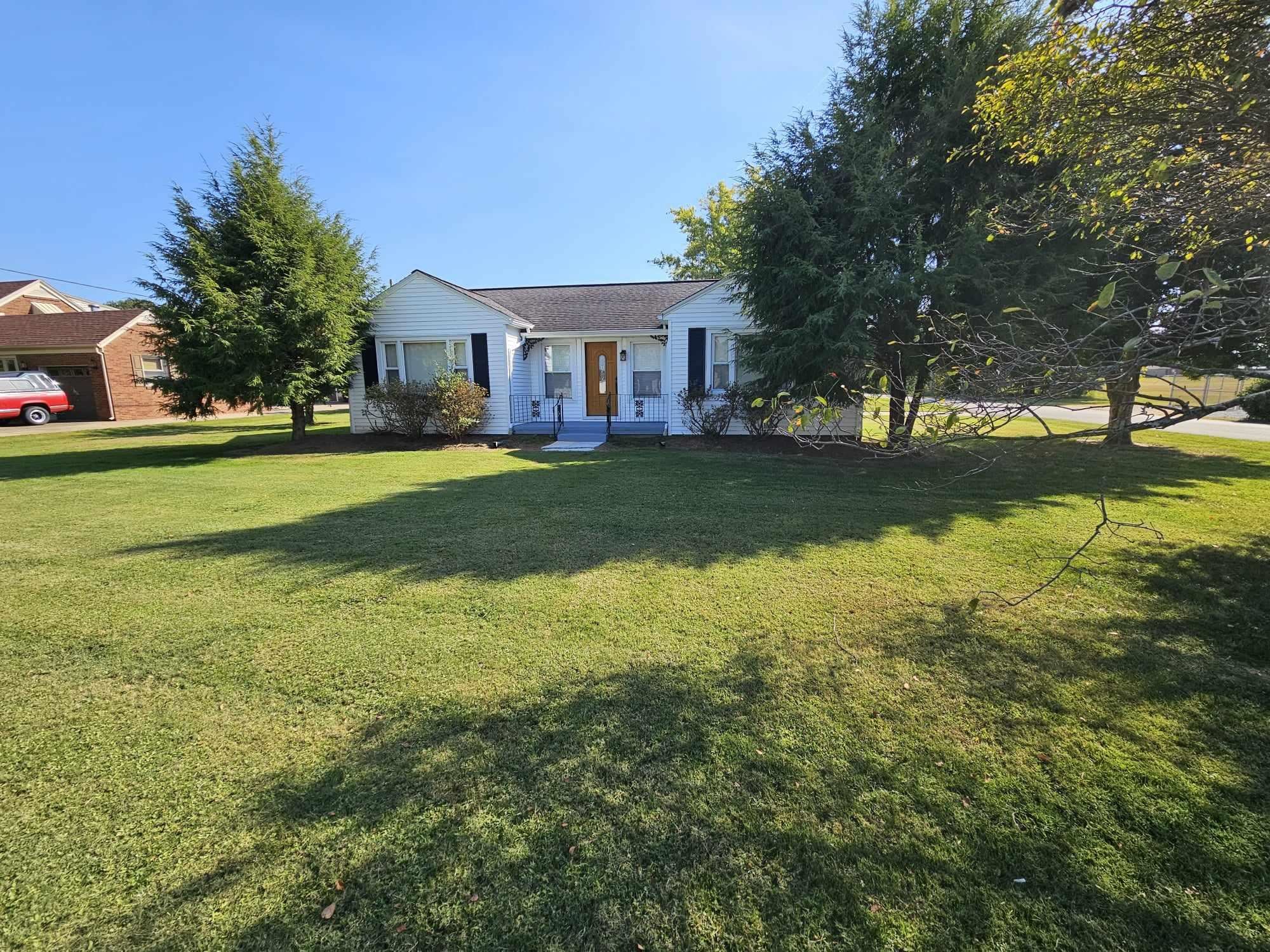 5336 Essex Drive, Owensboro, Kentucky 42301, 2 Bedrooms Bedrooms, ,1 BathroomBathrooms,Single Family Residence,For Sale,Essex Drive,88007