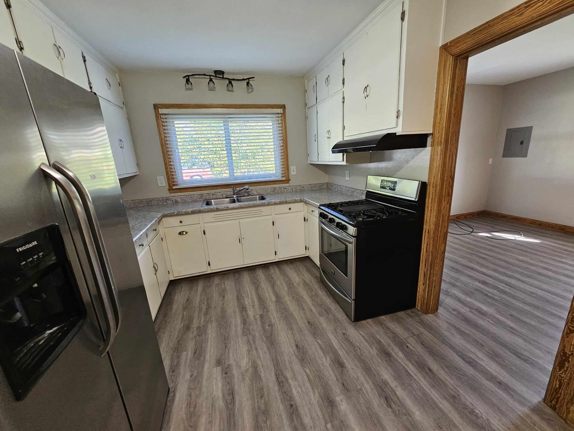 5336 Essex Drive, Owensboro, Kentucky 42301, 2 Bedrooms Bedrooms, ,1 BathroomBathrooms,Single Family Residence,For Sale,Essex Drive,88007