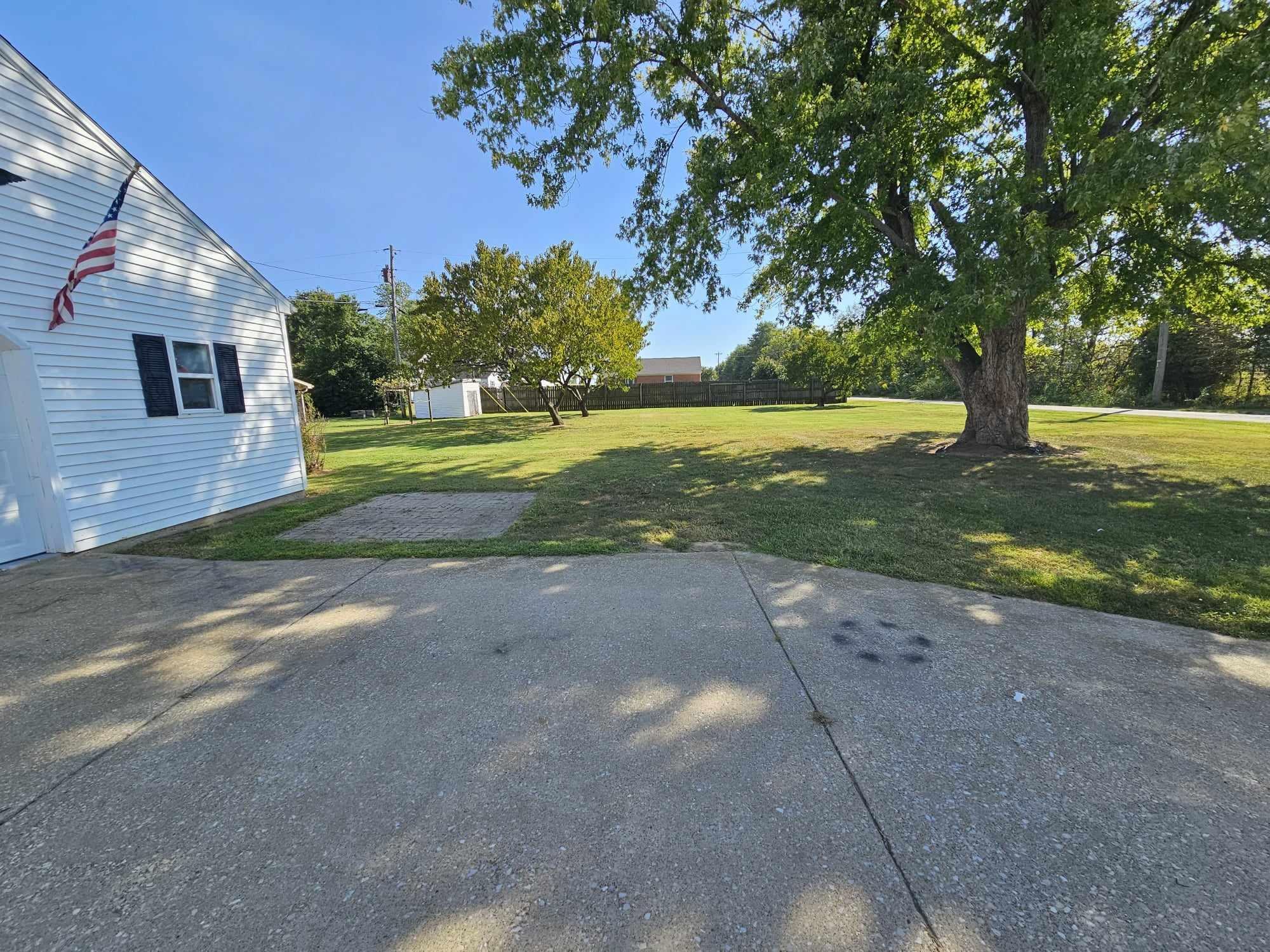 5336 Essex Drive, Owensboro, Kentucky 42301, 2 Bedrooms Bedrooms, ,1 BathroomBathrooms,Single Family Residence,For Sale,Essex Drive,88007