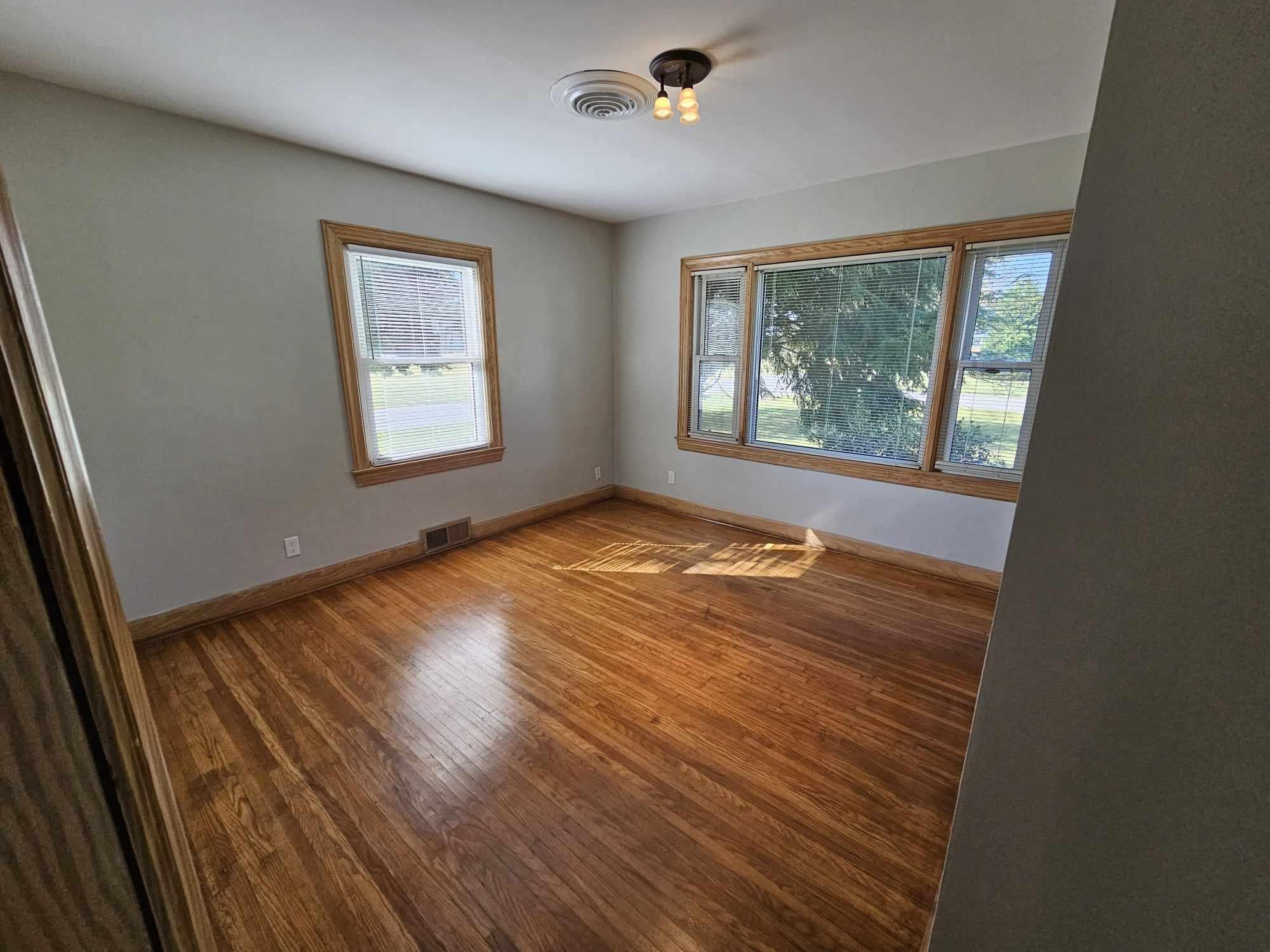 5336 Essex Drive, Owensboro, Kentucky 42301, 2 Bedrooms Bedrooms, ,1 BathroomBathrooms,Single Family Residence,For Sale,Essex Drive,88007