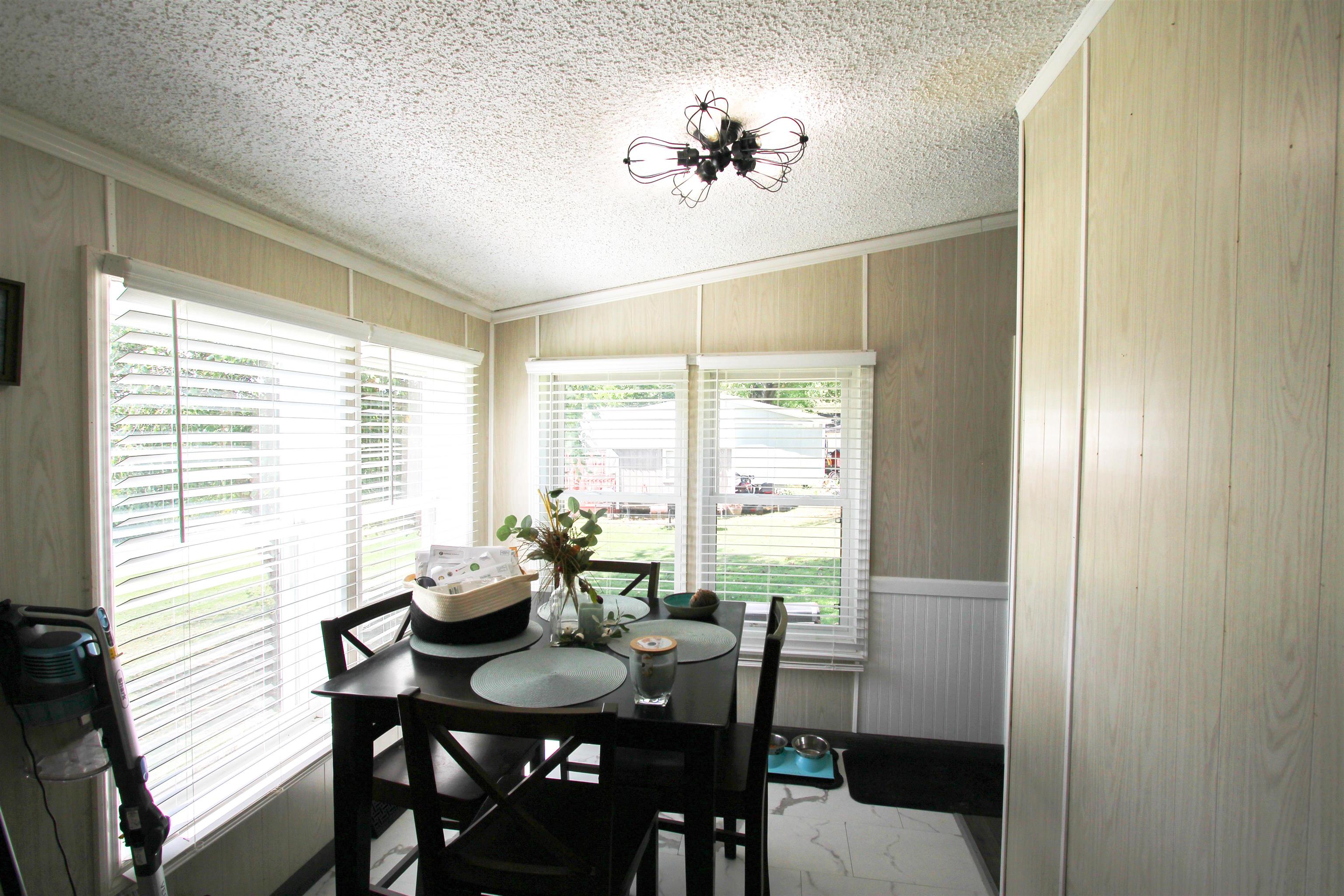 131 Roland Street, Calhoun, Kentucky 42307, 3 Bedrooms Bedrooms, ,2 BathroomsBathrooms,Single Family Residence,For Sale,Roland Street,88008