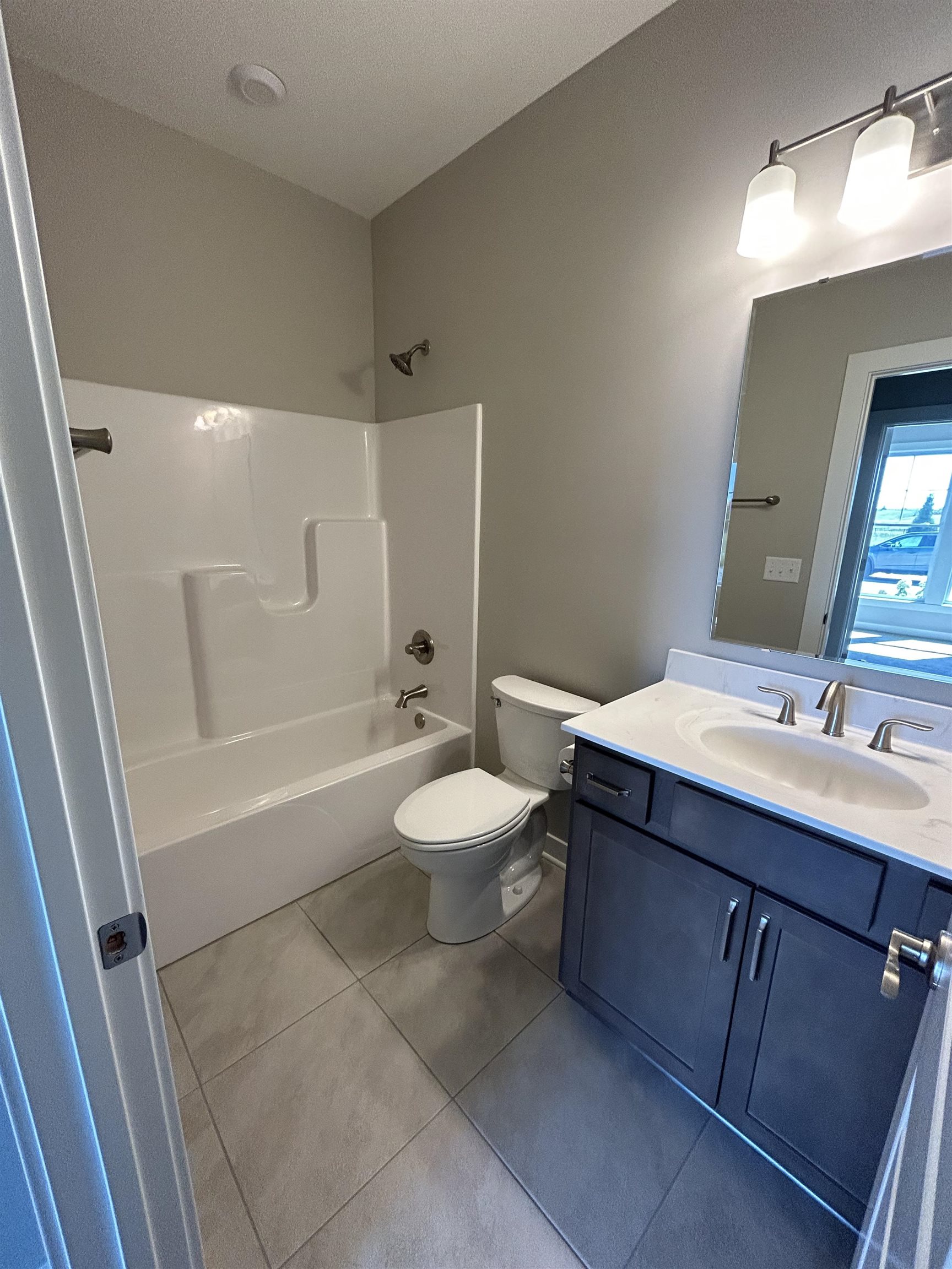 2428 Watson Circle, Owensboro, Kentucky 42301, 2 Bedrooms Bedrooms, ,2 BathroomsBathrooms,Single Family Residence,For Sale,Watson Circle,88012