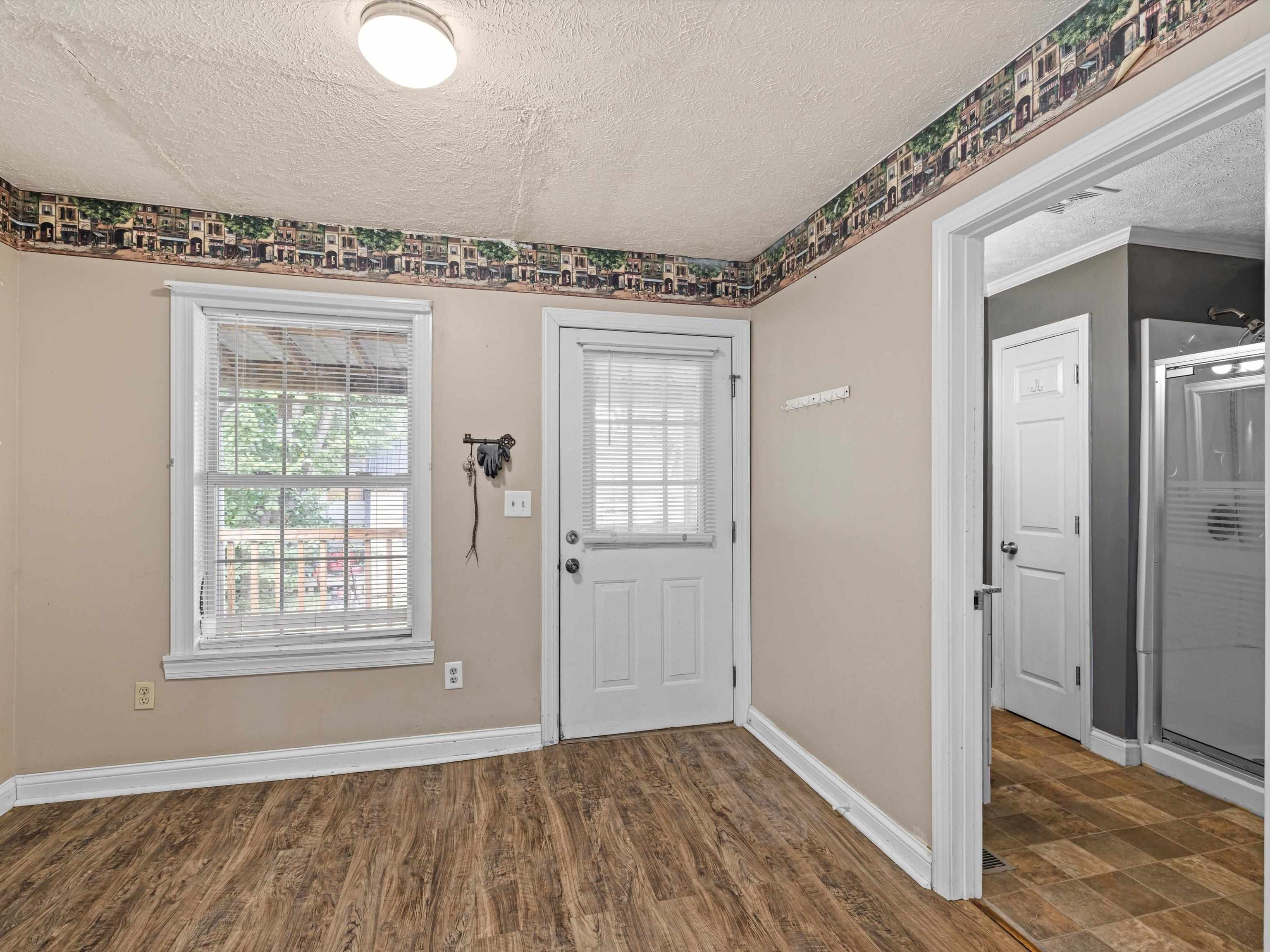 727 Gunther Ave., Owensboro, Kentucky 42303, 2 Bedrooms Bedrooms, ,1 BathroomBathrooms,Single Family Residence,For Sale,Gunther Ave.,88013