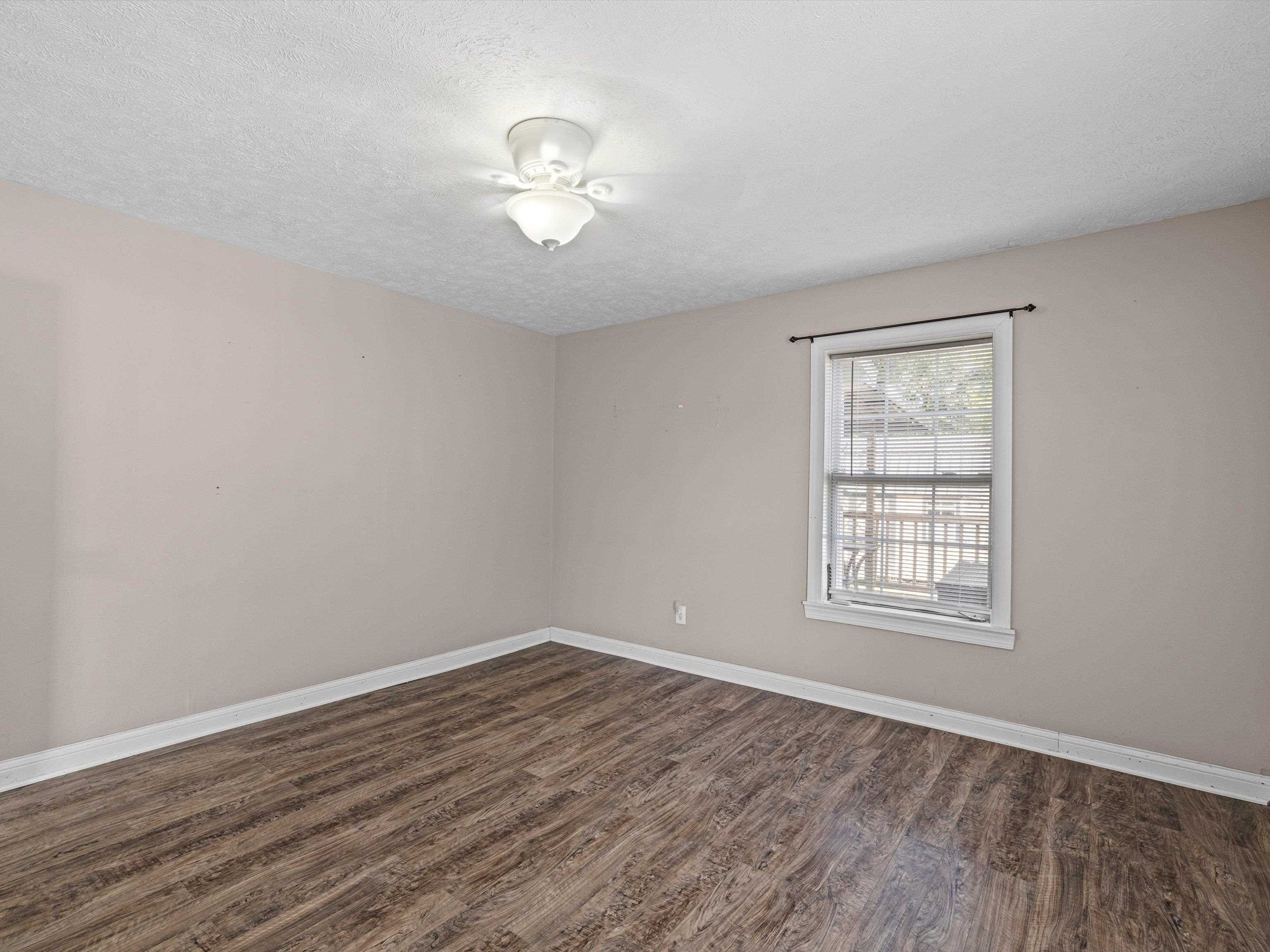 727 Gunther Ave., Owensboro, Kentucky 42303, 2 Bedrooms Bedrooms, ,1 BathroomBathrooms,Single Family Residence,For Sale,Gunther Ave.,88013