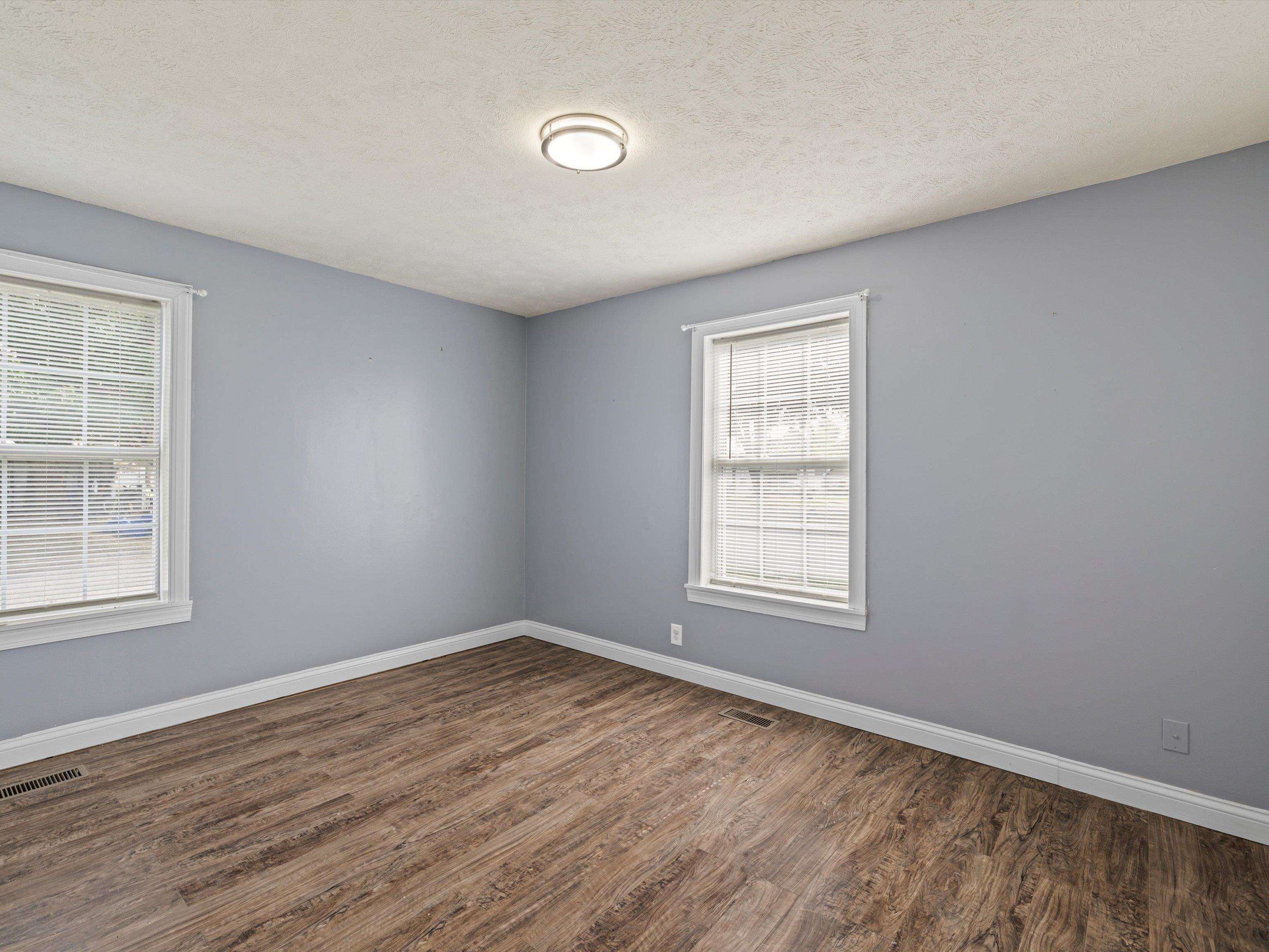727 Gunther Ave., Owensboro, Kentucky 42303, 2 Bedrooms Bedrooms, ,1 BathroomBathrooms,Single Family Residence,For Sale,Gunther Ave.,88013