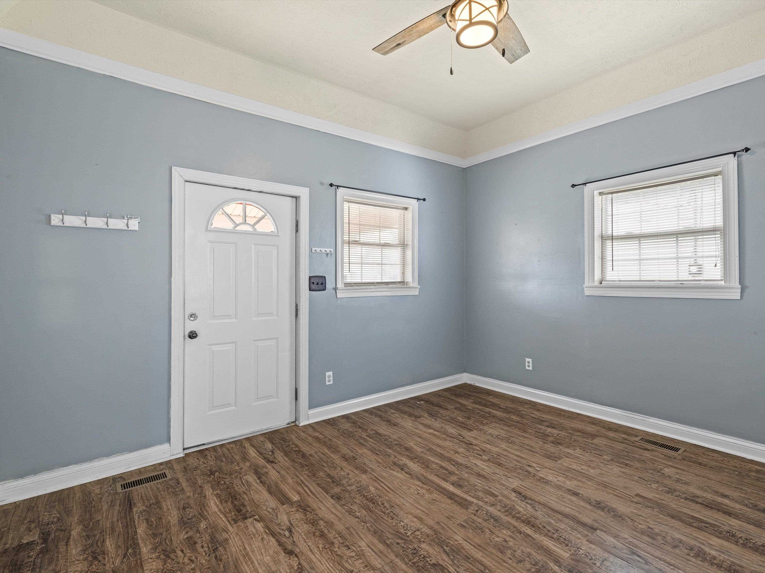 727 Gunther Ave., Owensboro, Kentucky 42303, 2 Bedrooms Bedrooms, ,1 BathroomBathrooms,Single Family Residence,For Sale,Gunther Ave.,88013