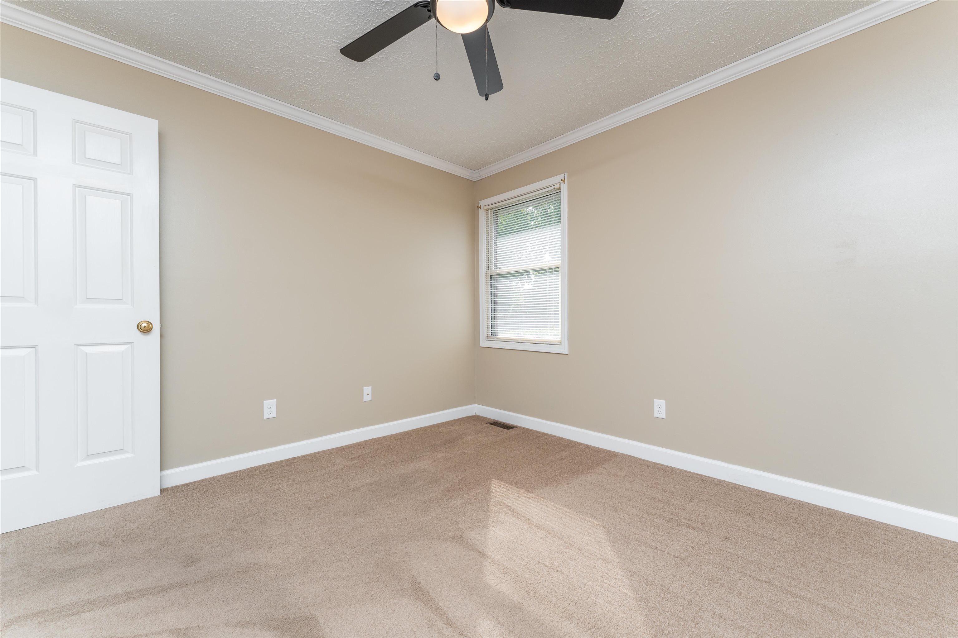 4554 Cove Pointe, Owensboro, Kentucky 42301, 3 Bedrooms Bedrooms, ,2 BathroomsBathrooms,Single Family Residence,For Sale,Cove Pointe,88014