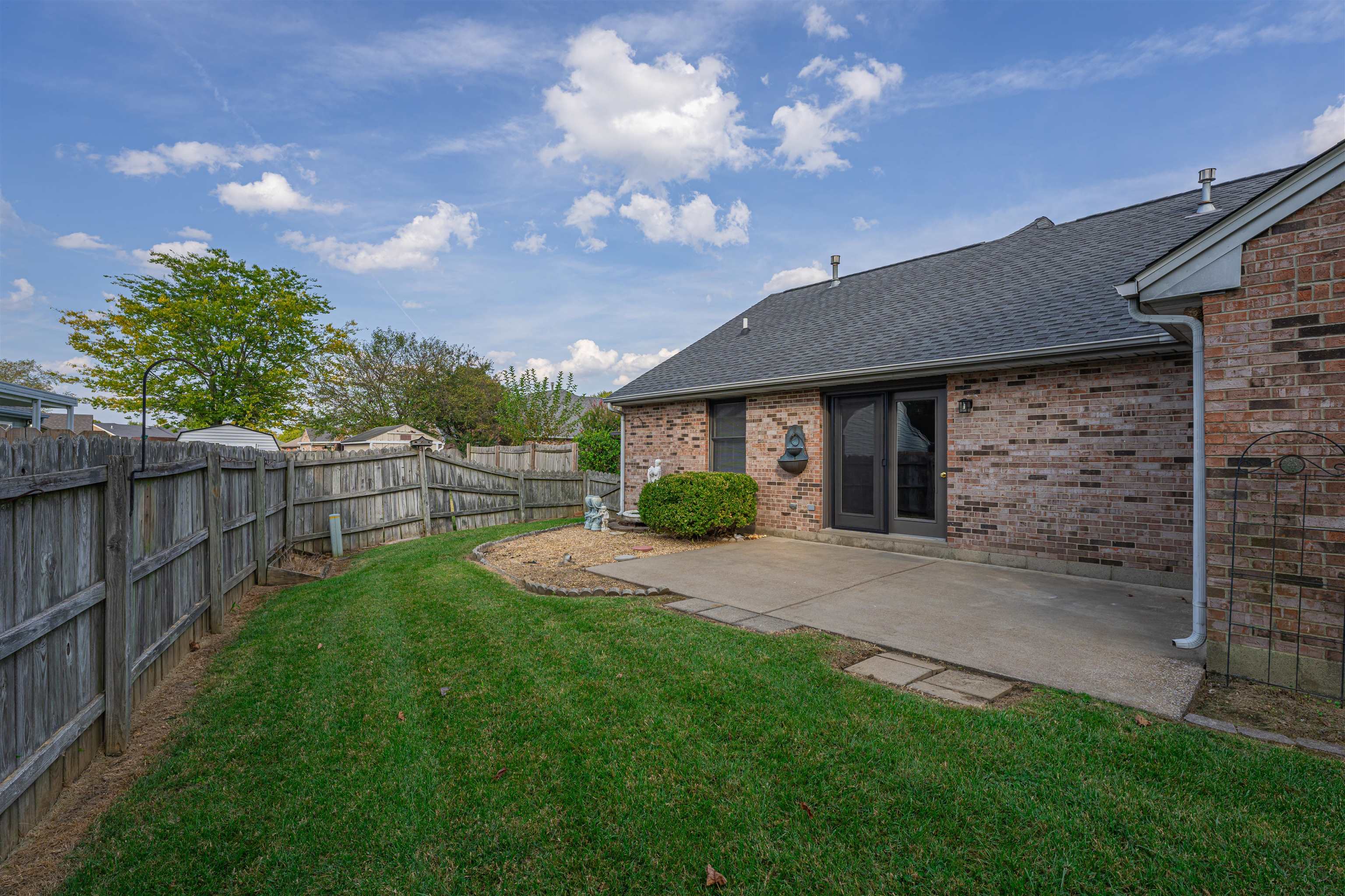 4554 Cove Pointe, Owensboro, Kentucky 42301, 3 Bedrooms Bedrooms, ,2 BathroomsBathrooms,Single Family Residence,For Sale,Cove Pointe,88014