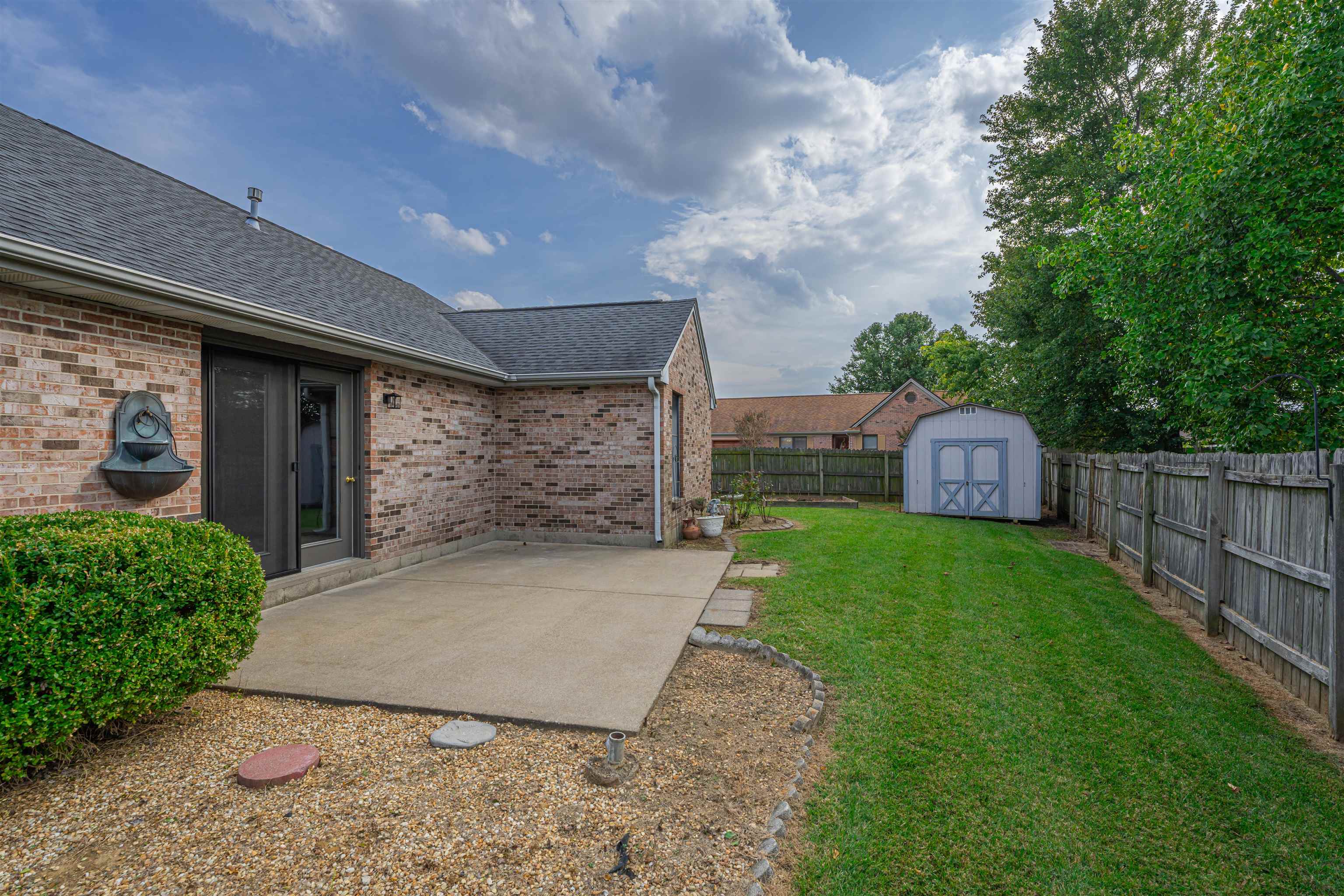 4554 Cove Pointe, Owensboro, Kentucky 42301, 3 Bedrooms Bedrooms, ,2 BathroomsBathrooms,Single Family Residence,For Sale,Cove Pointe,88014