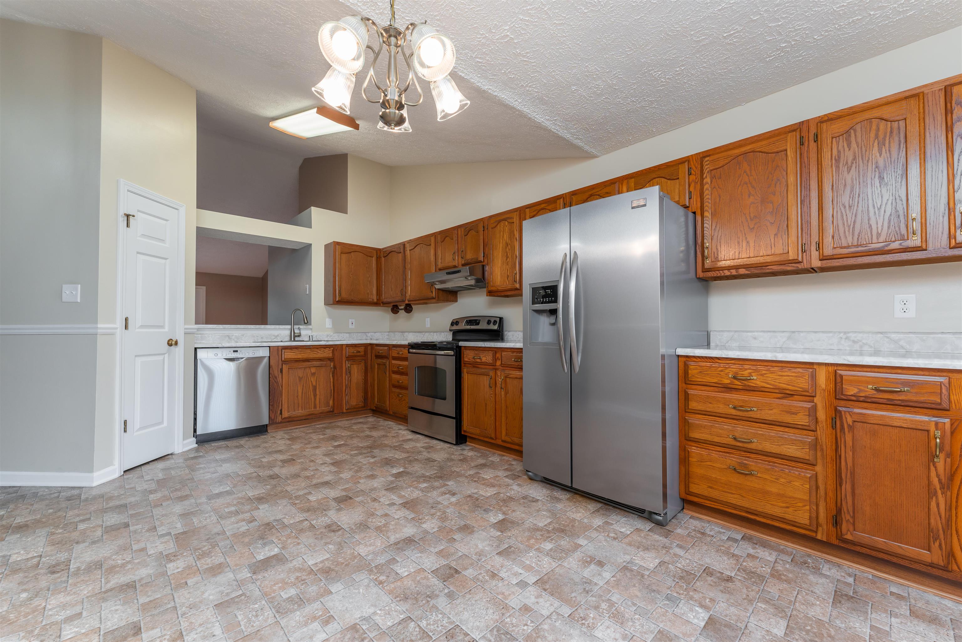 4554 Cove Pointe, Owensboro, Kentucky 42301, 3 Bedrooms Bedrooms, ,2 BathroomsBathrooms,Single Family Residence,For Sale,Cove Pointe,88014
