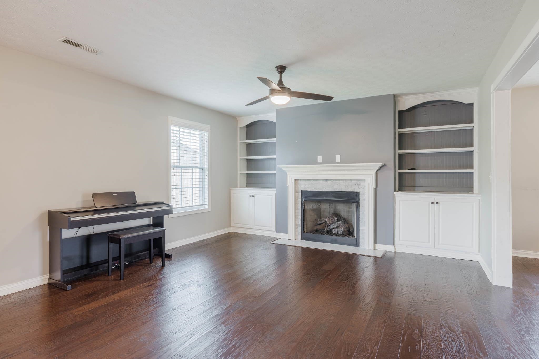 2860 Silver Creek Loop, Owensboro, Kentucky 42303, 4 Bedrooms Bedrooms, ,2 BathroomsBathrooms,Single Family Residence,For Sale,Silver Creek Loop,88016